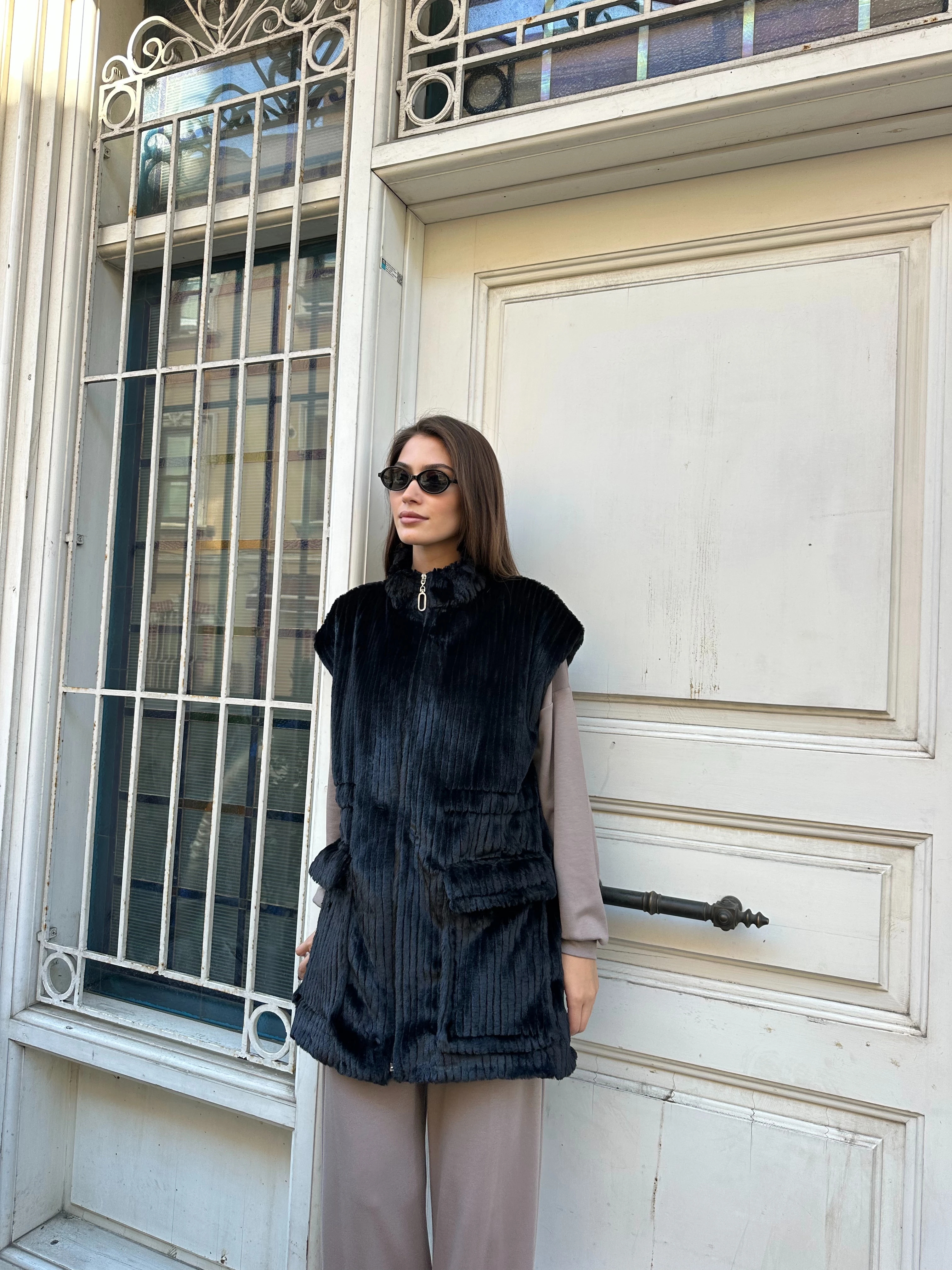 Peluş Fitilli Cepli Fermuarlı Yelek - Siyah