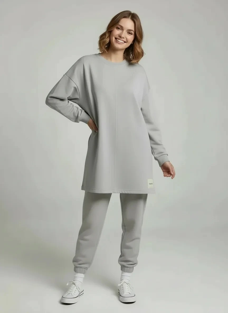 Akıcı Formlu Modern Kesim Yan Detaylı Uzun Tunik - Açık Gri