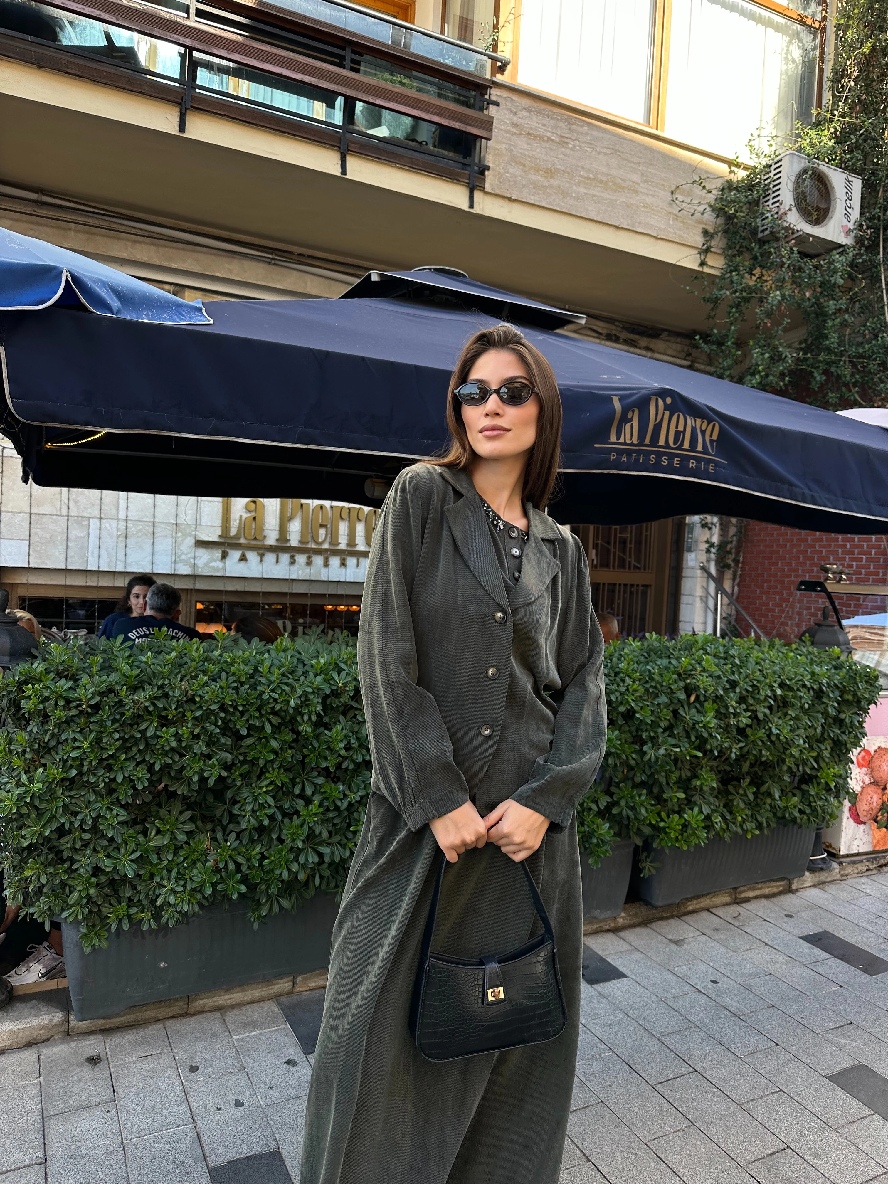 Cupra Dokulu Taş Yaka Detaylı Ceketli Üçlü Etek Takım