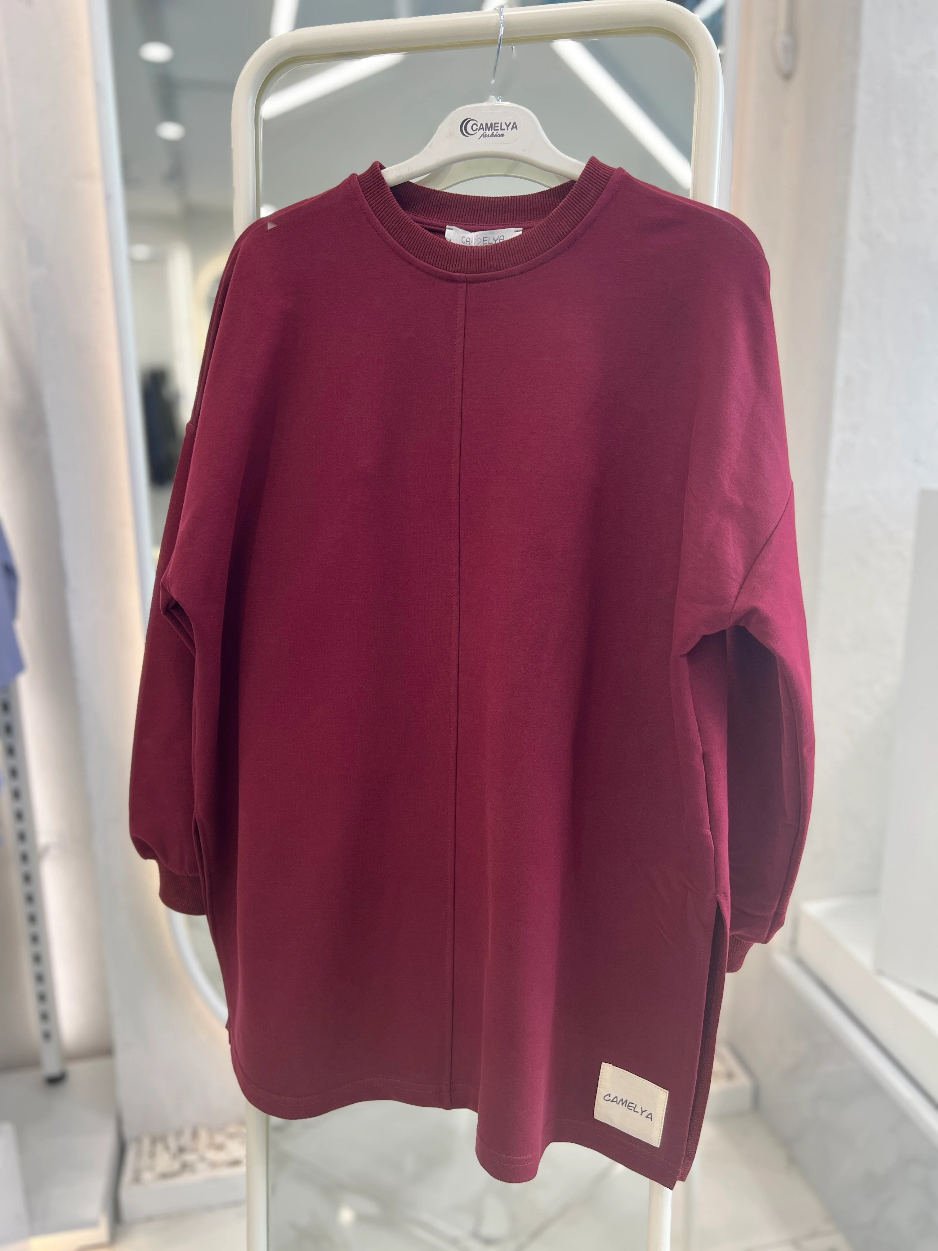 Akıcı Formlu Modern Kesim Yan Detaylı Uzun Tunik - Bordo