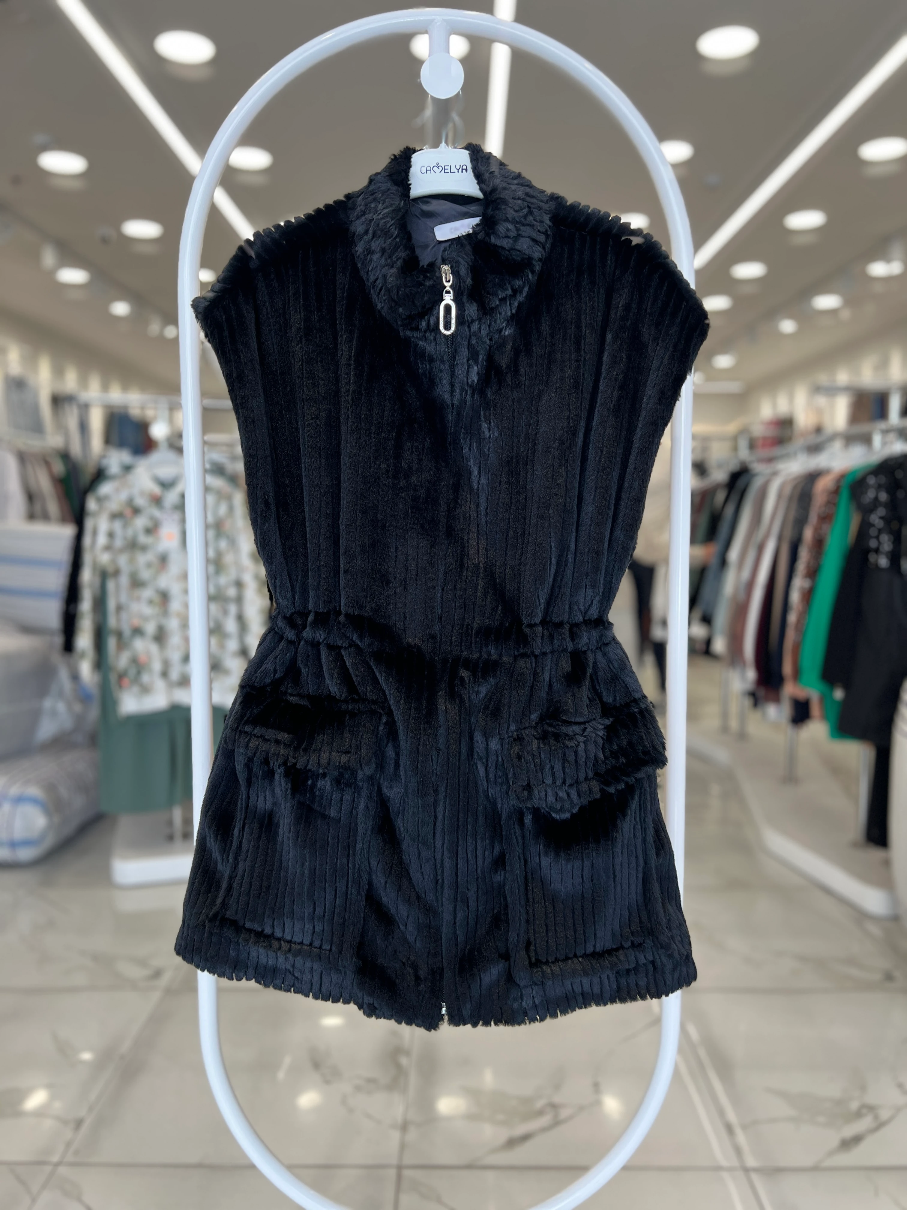 Peluş Fitilli Cepli Fermuarlı Yelek