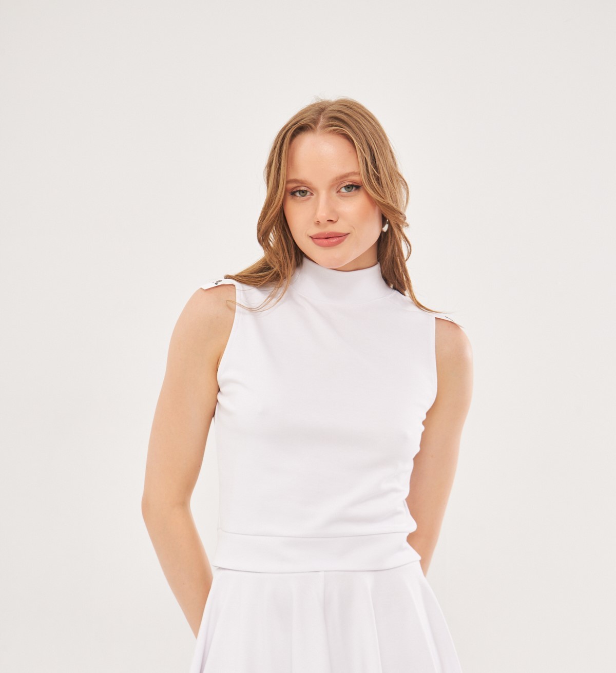 WHITE BASIC BLOUSE NO.1