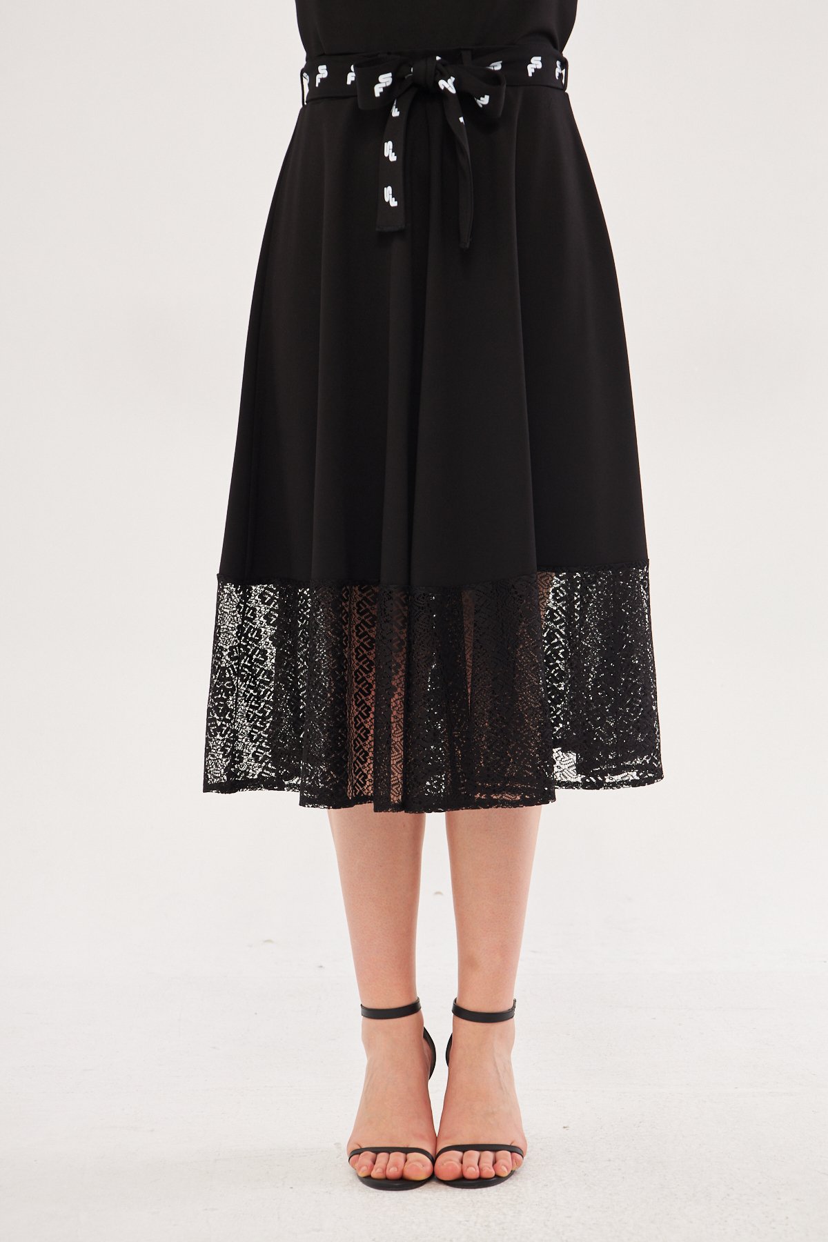 BLACK SKIRT NO.1