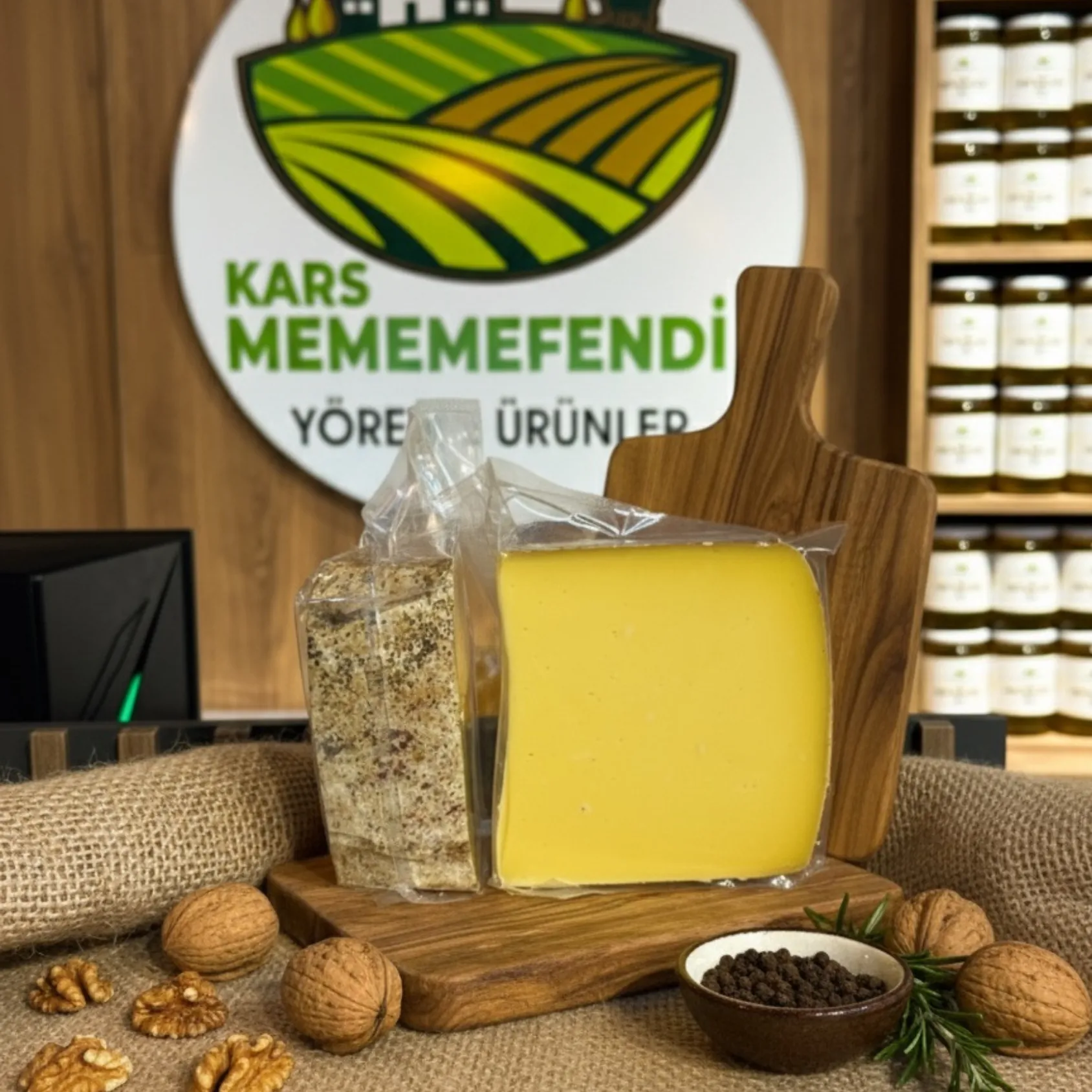 Kars Yıllanmış Eski Kaşar Peyniri 1 KG