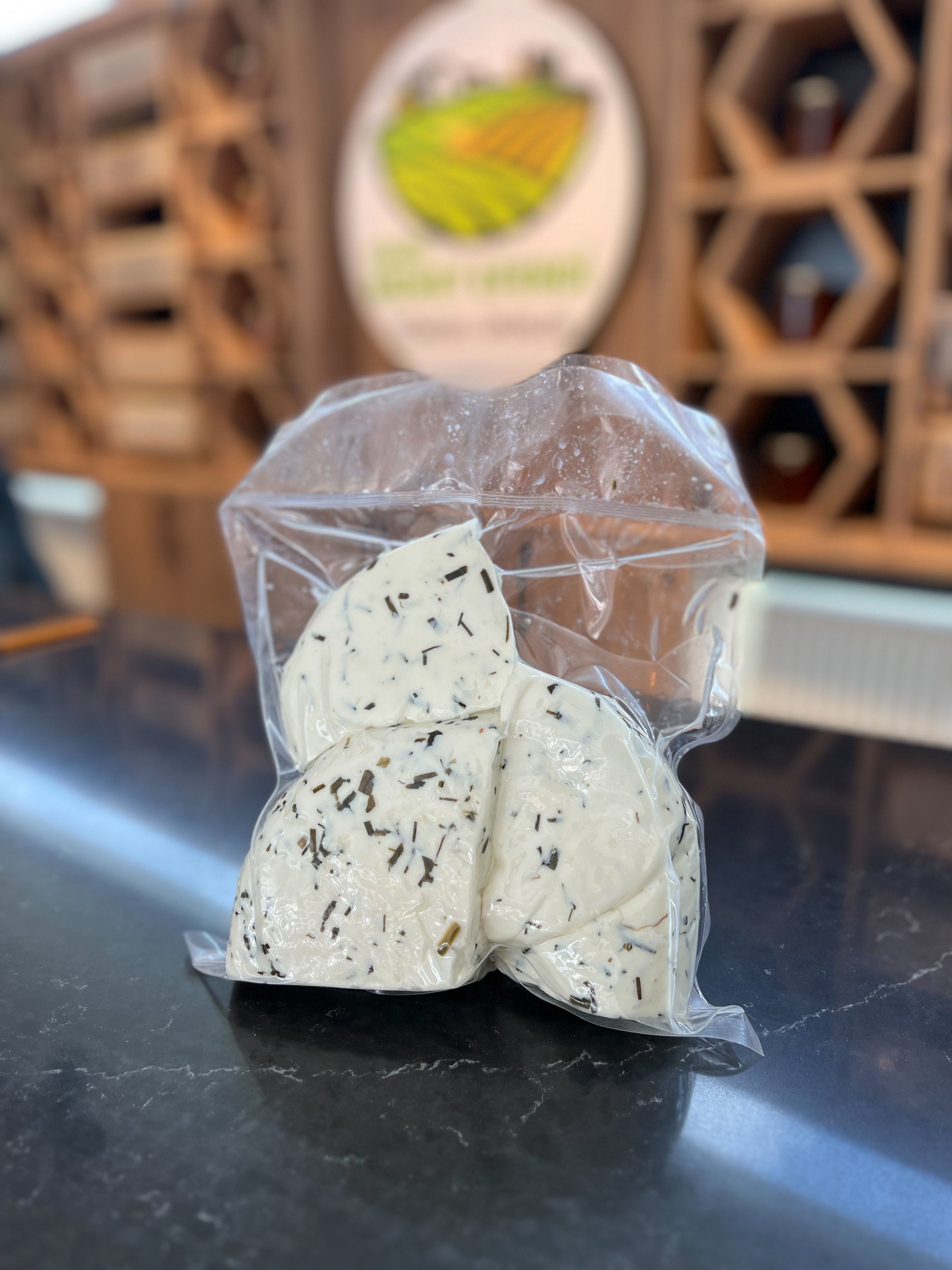 Otlu Beyaz Peynir - 1KG