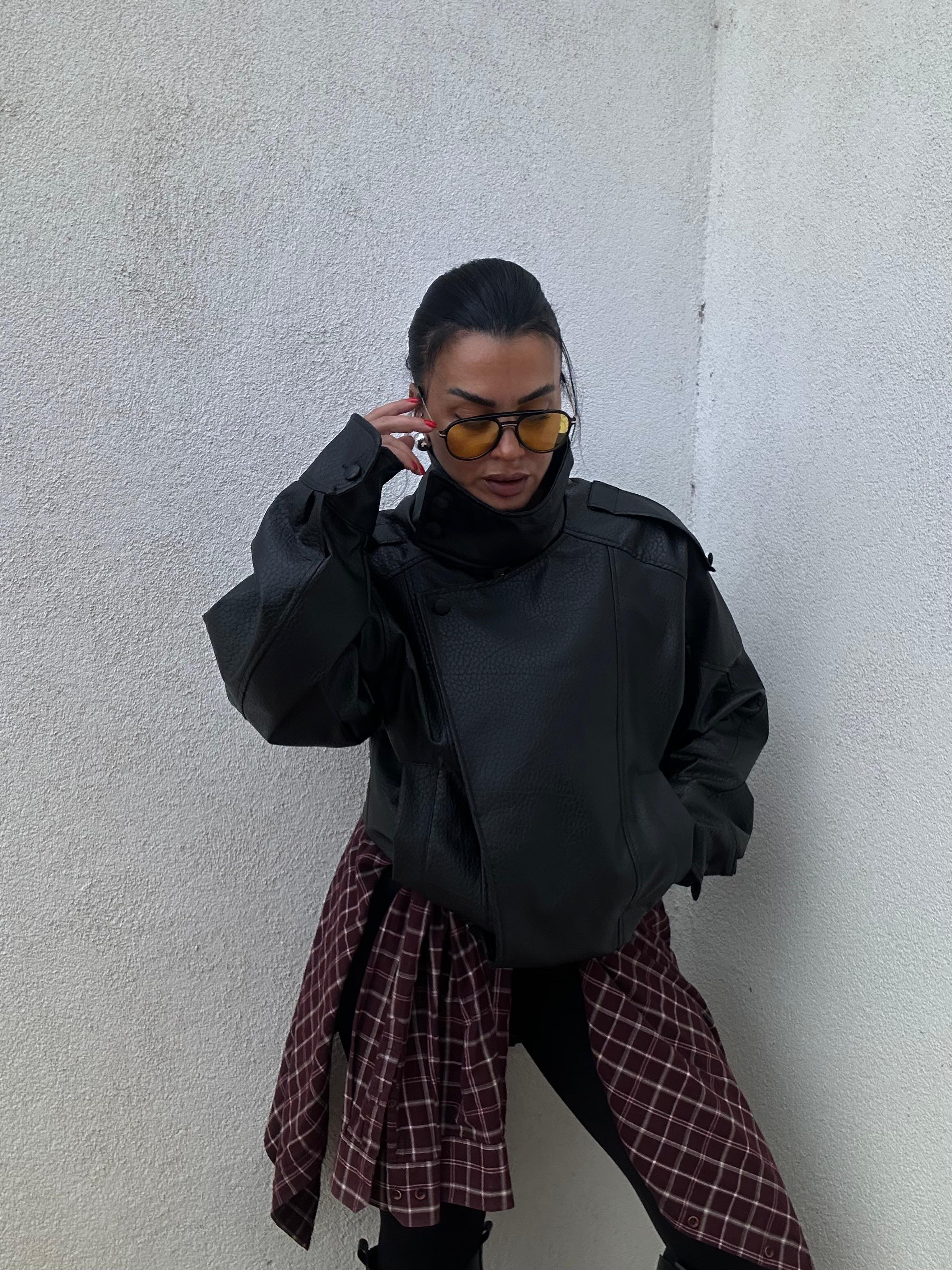 İÇ ASTARLI DERİ MONT