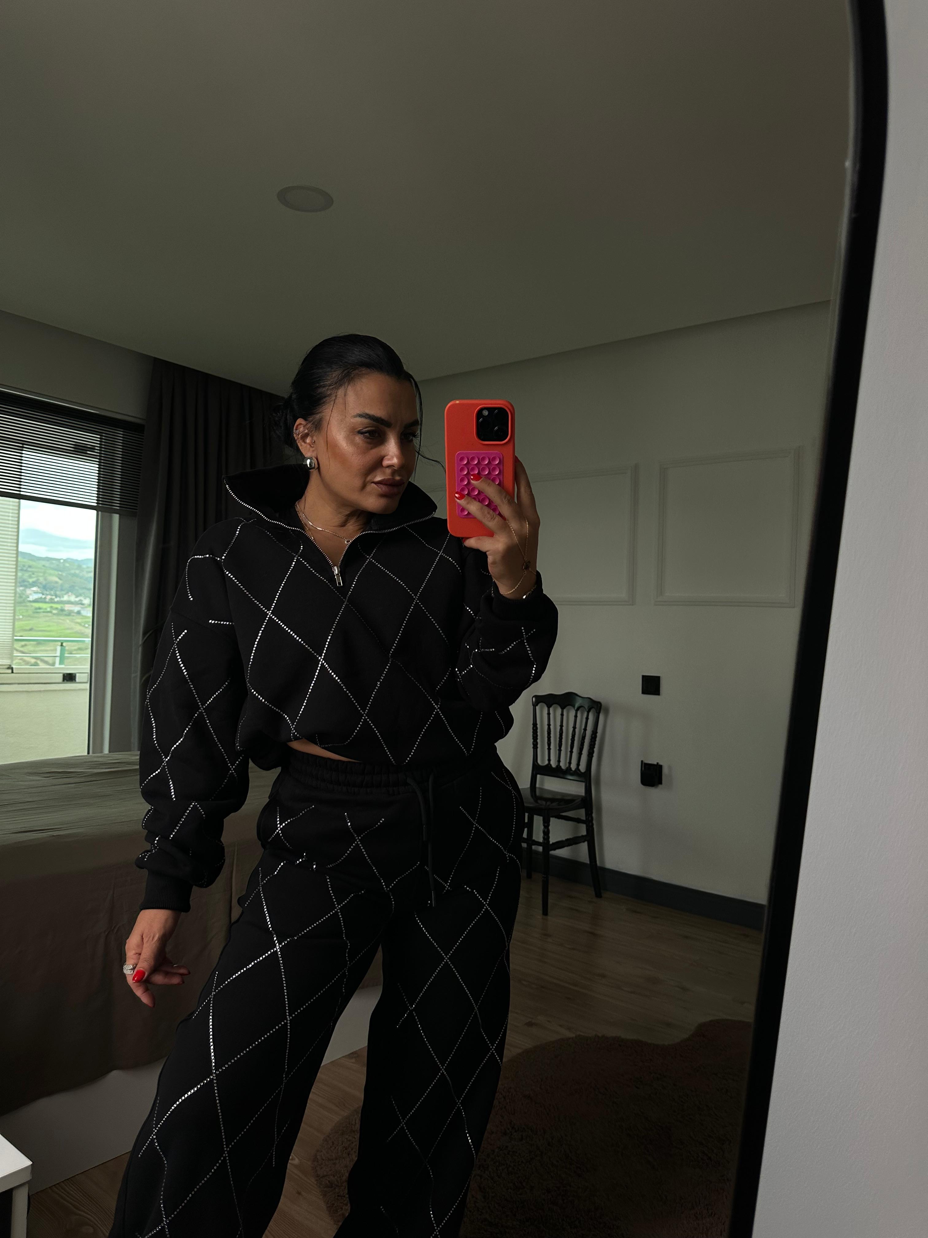 TAŞLI İKİLİ TAKIM