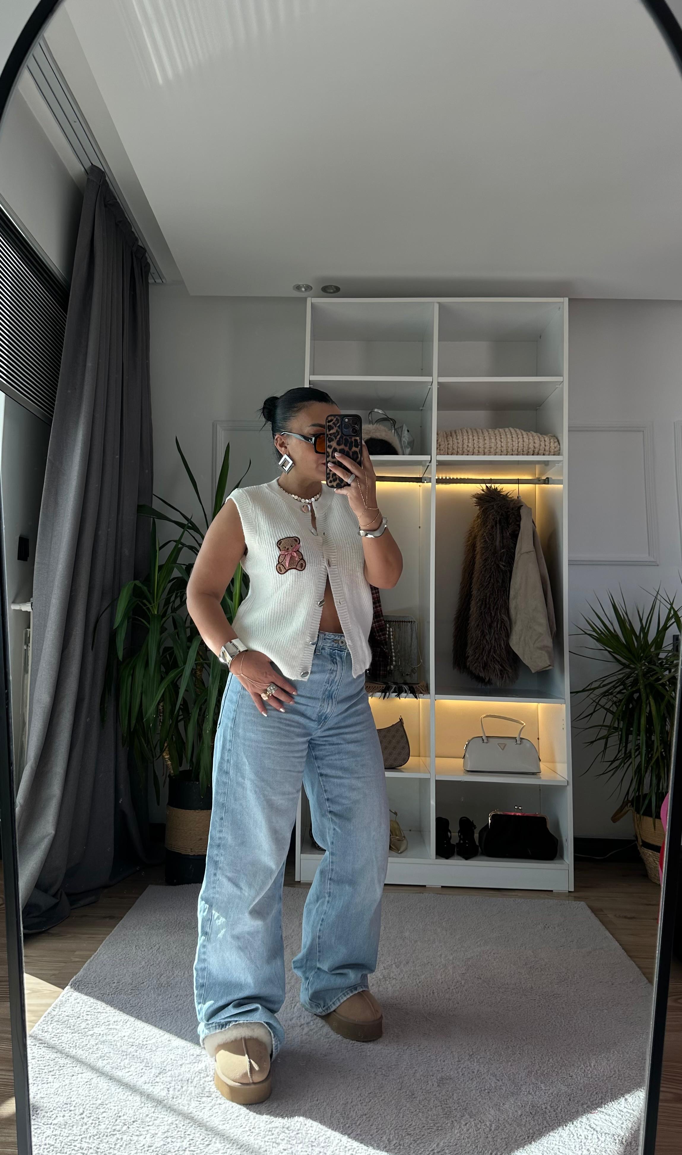 AYICIKLI TRİKO YELEK BEYAZ 