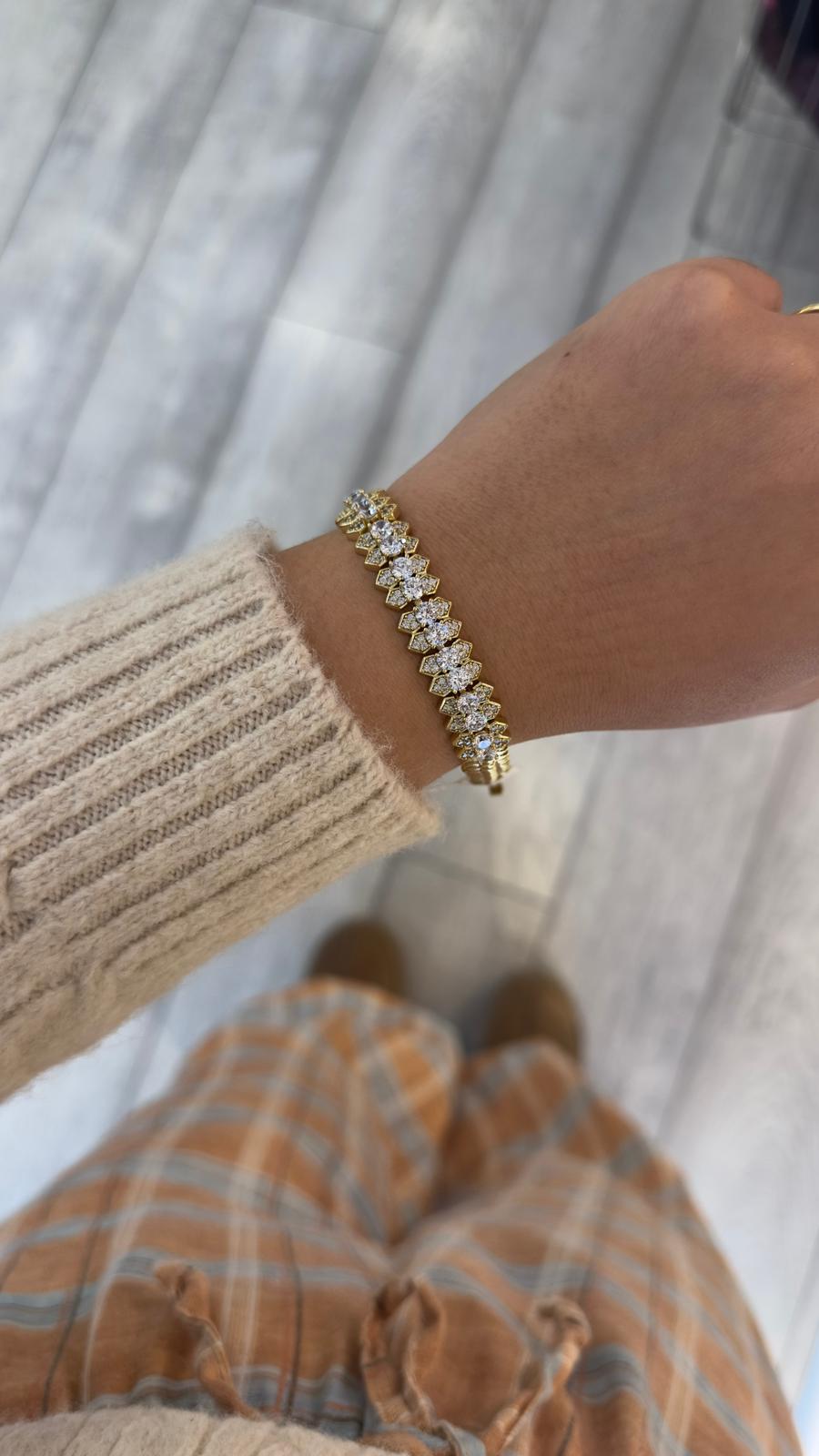 XP TAŞLI BİLEKLİK