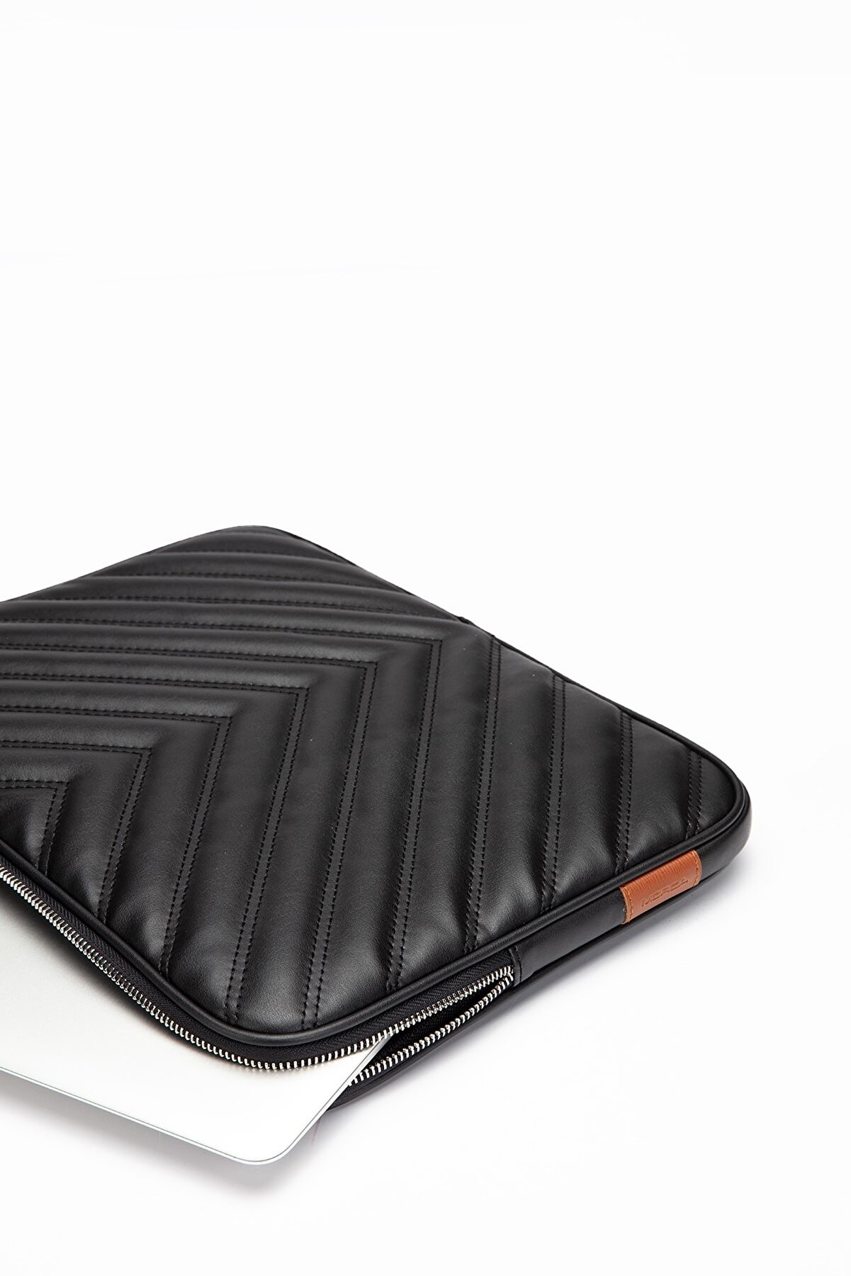 MORCA Omuz Askılı Notebook Çanta Tablet Laptop Kılıfı  13"-14" V Model Deri Siyah