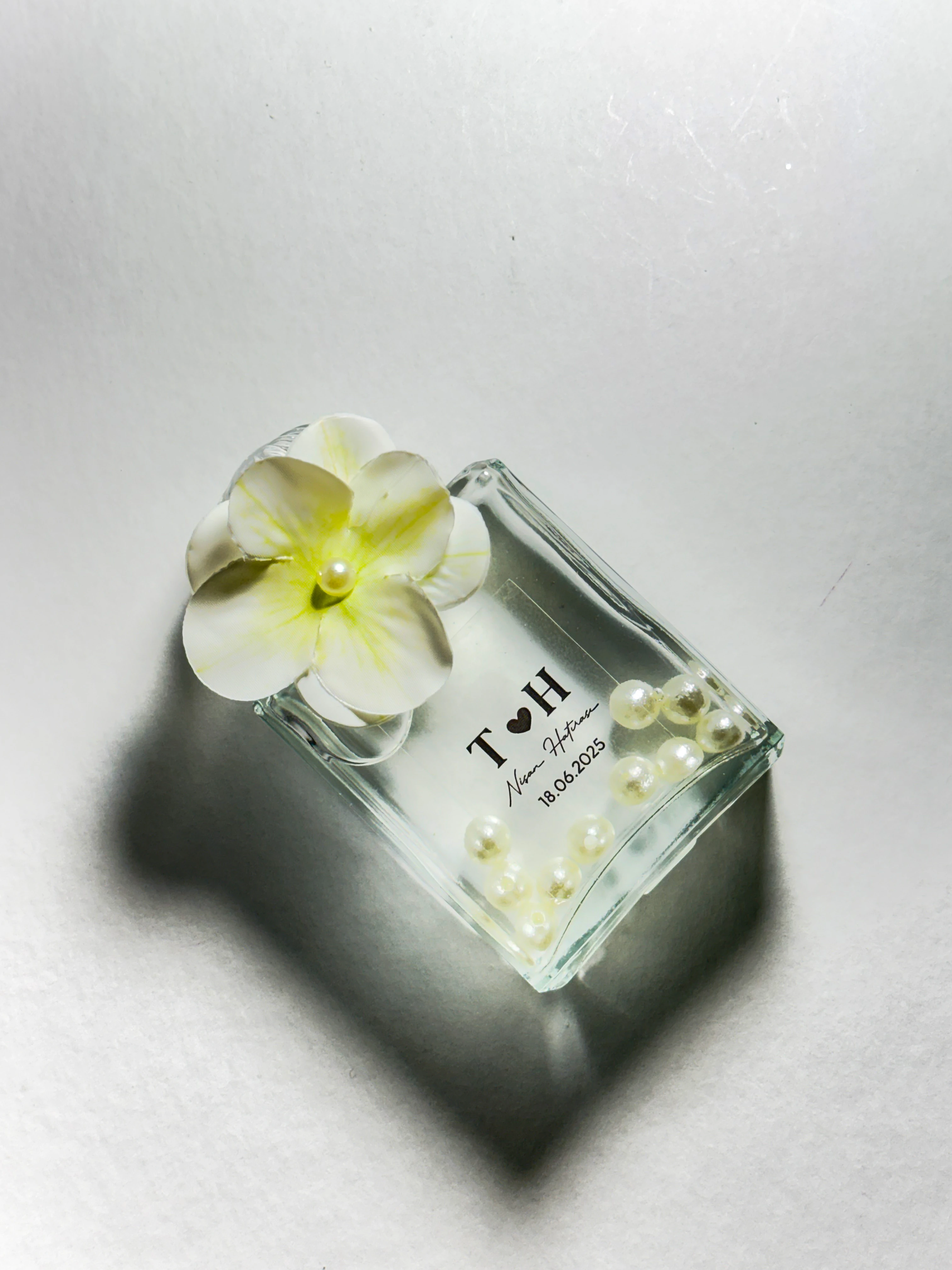 Cam Şişede Dekoratif Kolonya - Soft Beyaz - 20 Adet - Söz, Nişan, Düğün Hediyelikleri