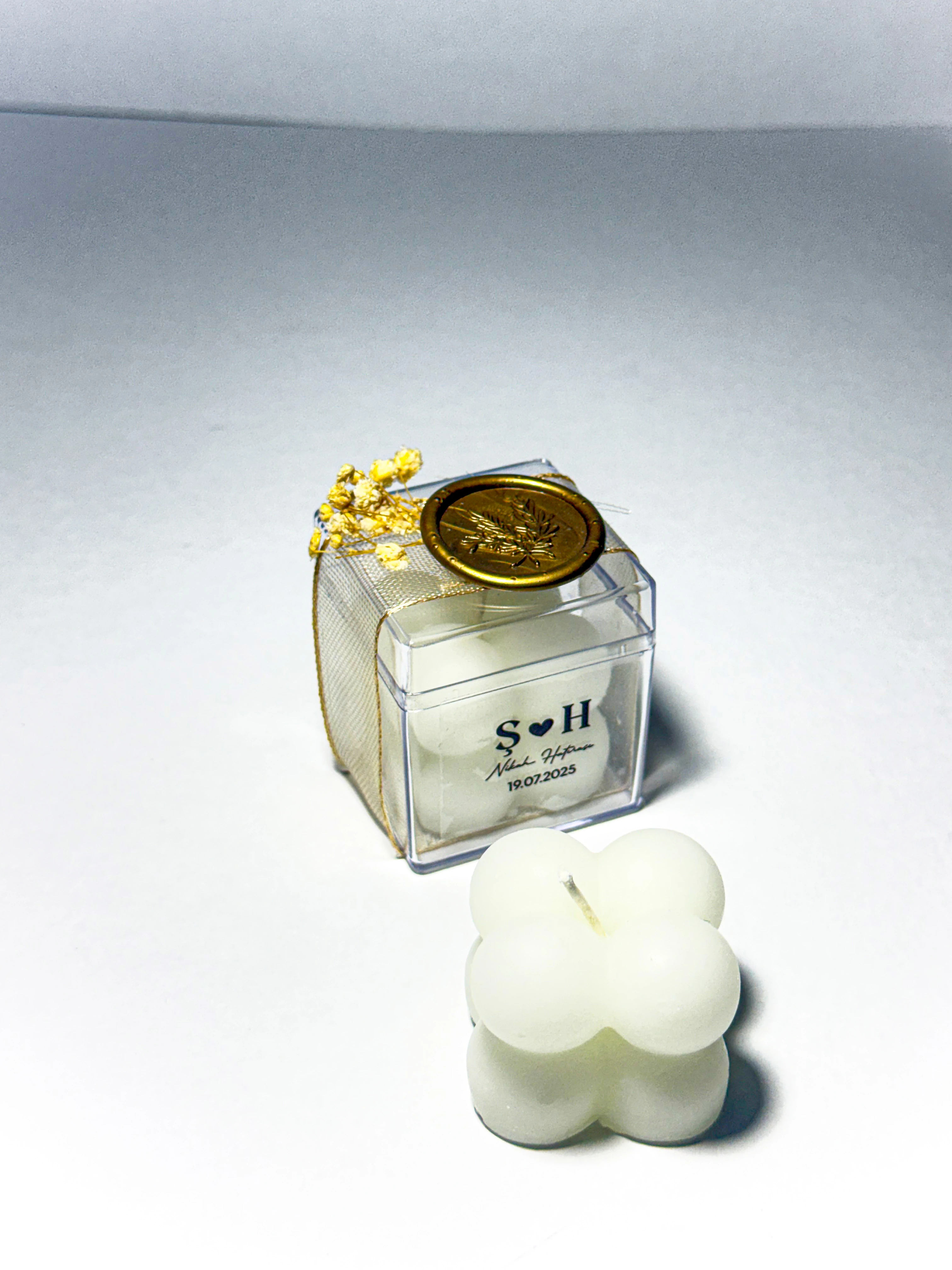 Çiçek ve Mühür Süslemeli Beyaz Bubble Mum - 20 Adet - Doğum, Söz, Nişan, Düğün Hediyelikleri