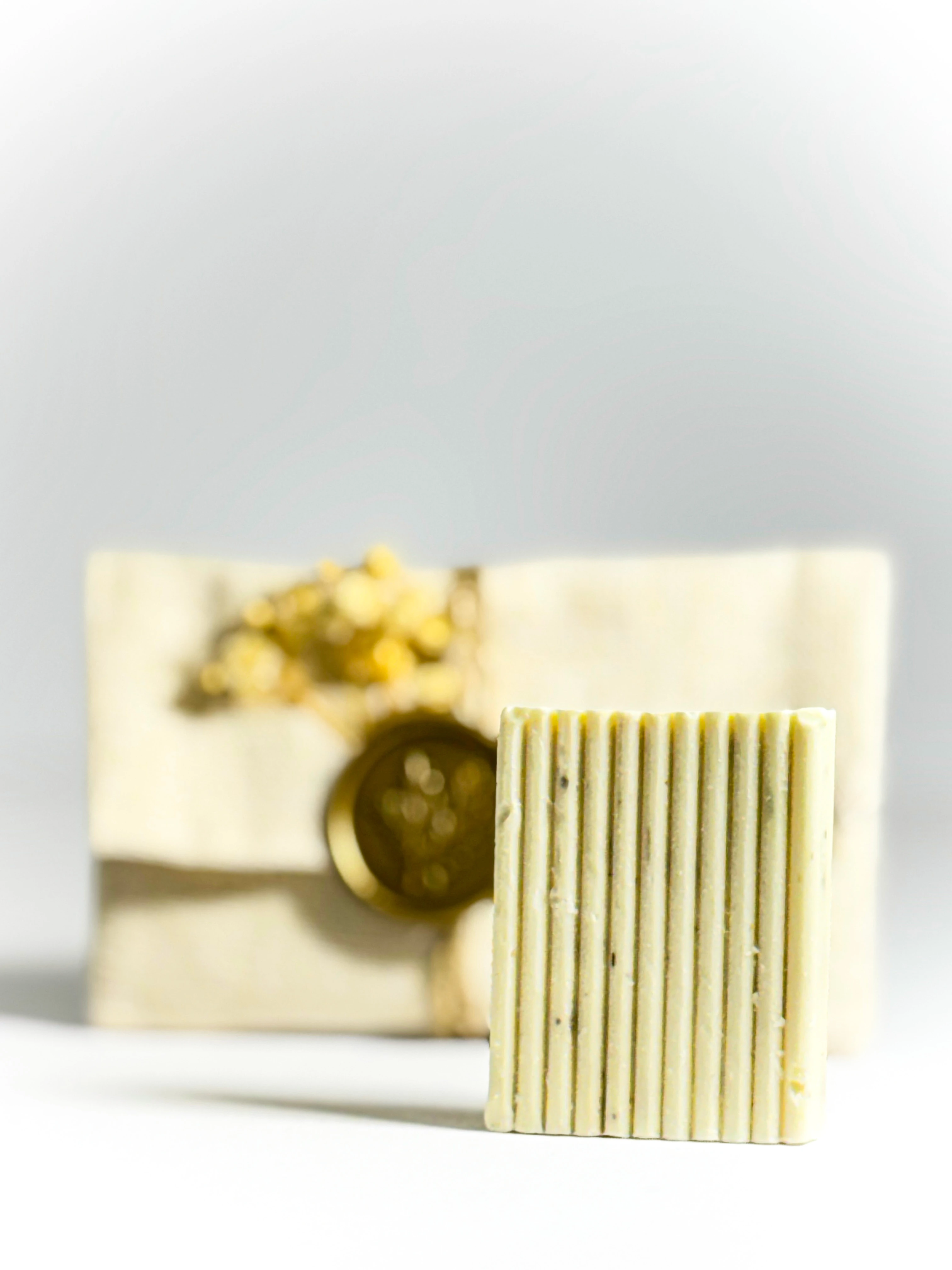 Mühür ve Çiçek Süslemeli Kesede Kokulu Sabun- 20 Adet - Doğum, Söz, Nişan, Düğün Hediyelikleri