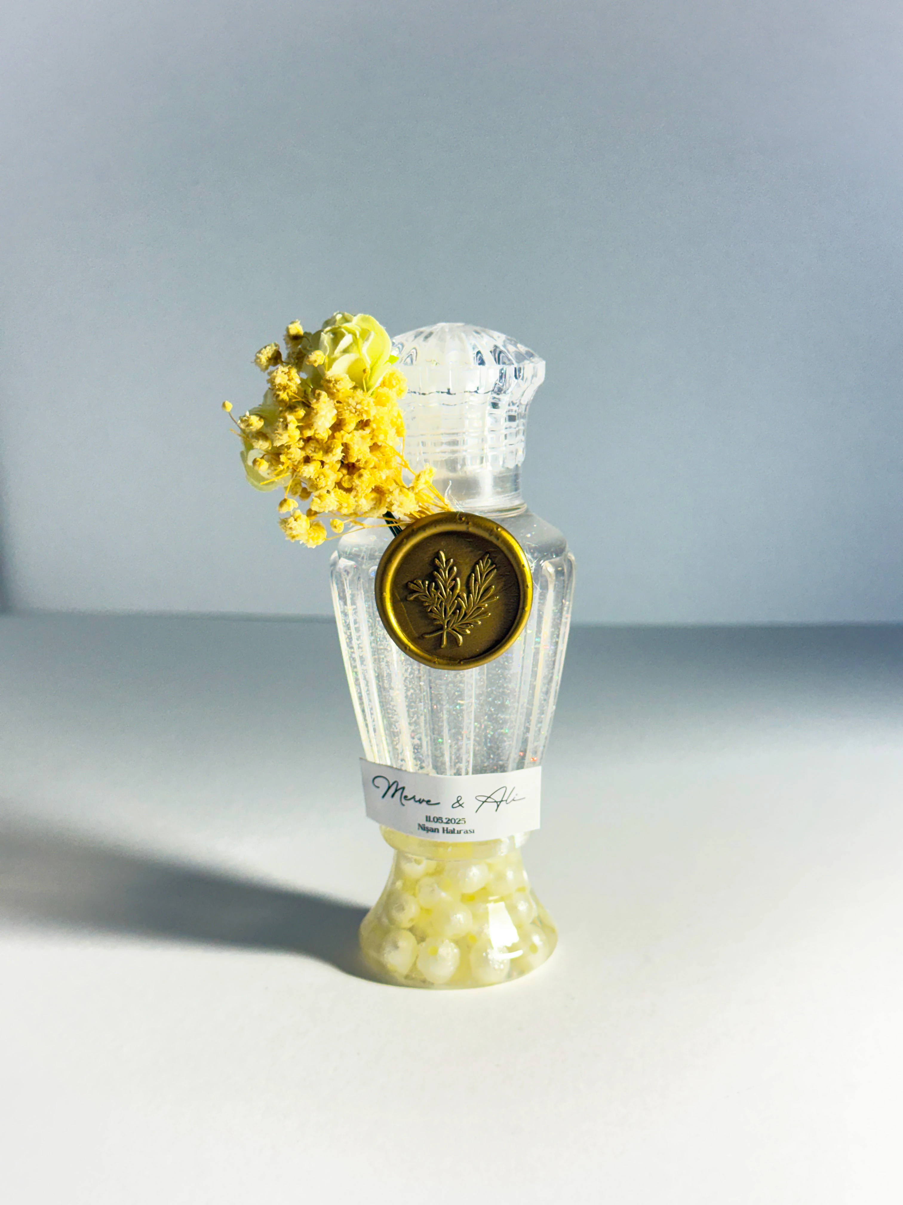 Büyük Plastik Şişede Dekoratif Kolonya - Mühür ve Beyaz Simli - 20 Adet - Düğün Hediyelikleri