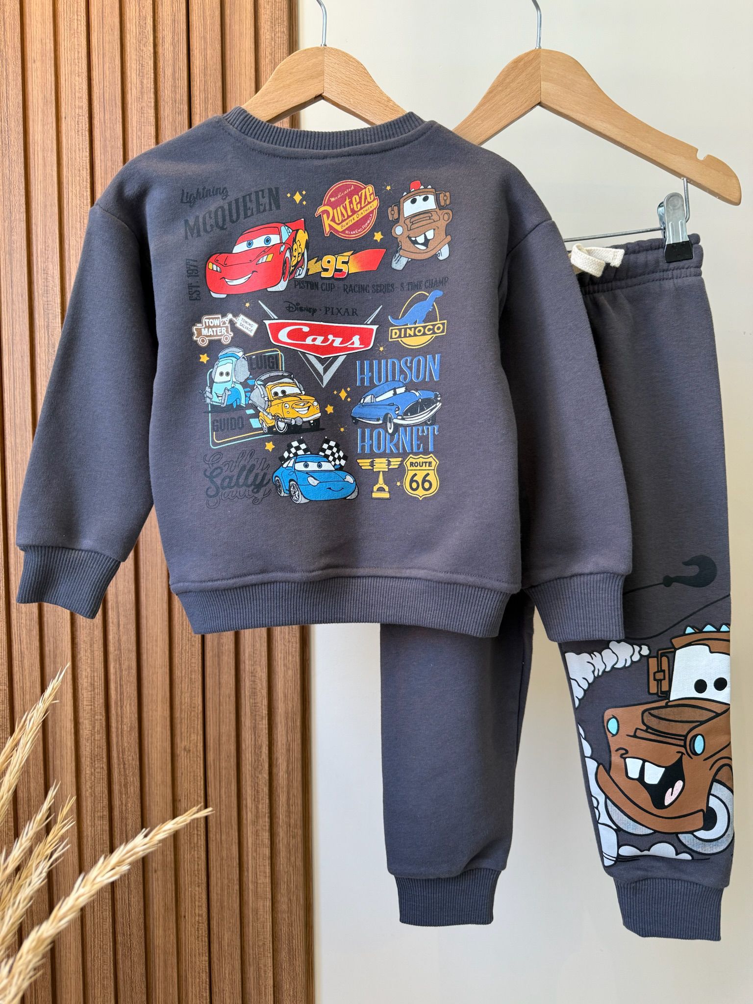 Antrasit Şimşek Mcqueen Takım