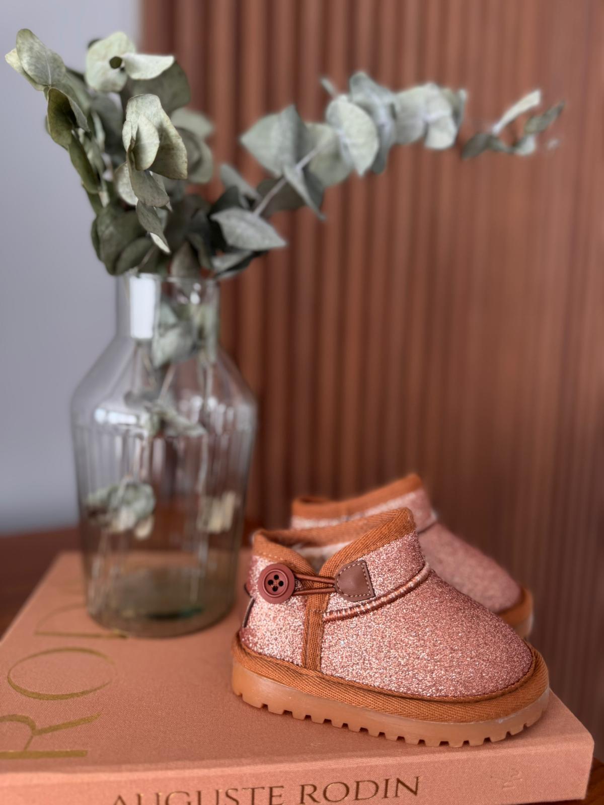 Taba Simli Düğmeli Ayakkabı