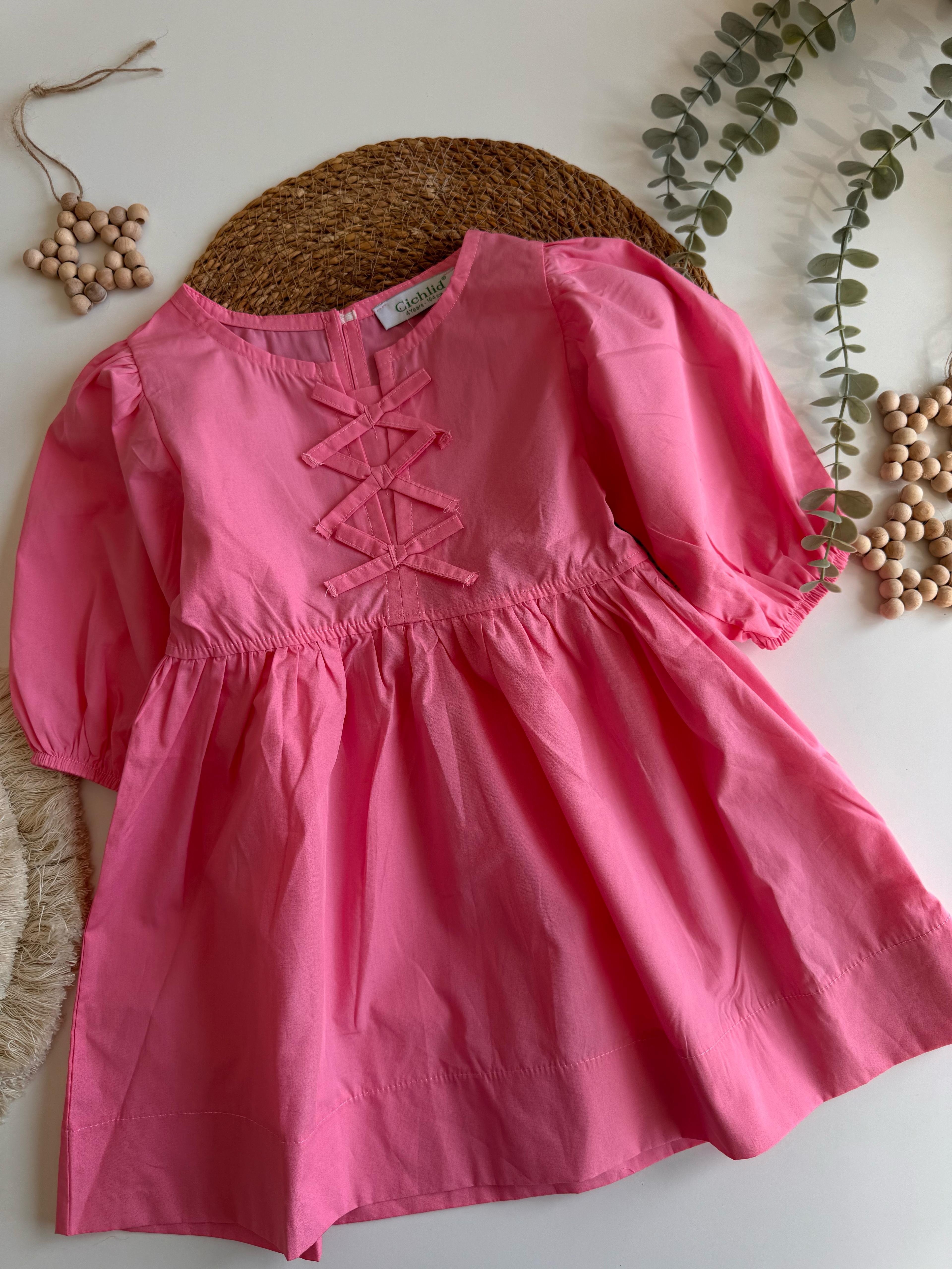 Pembe Elbise