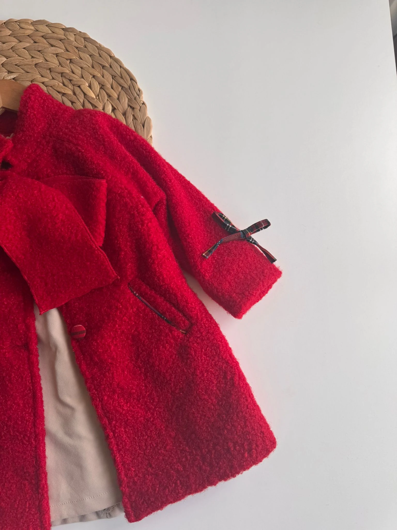 Fiyonk Detaylı Kabanlı Elbise 