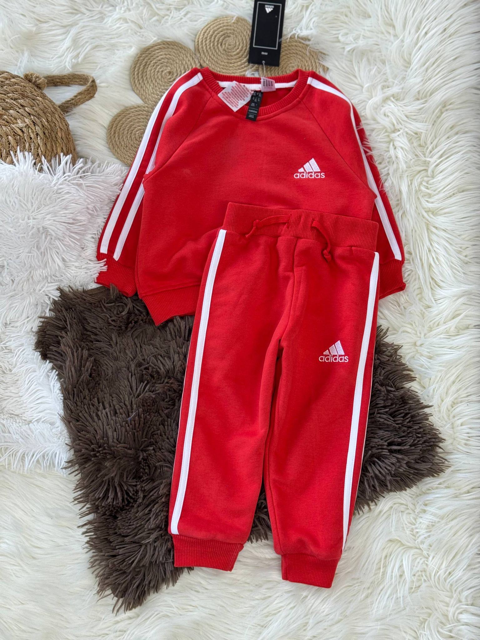 Çizgili Esofman Takimi