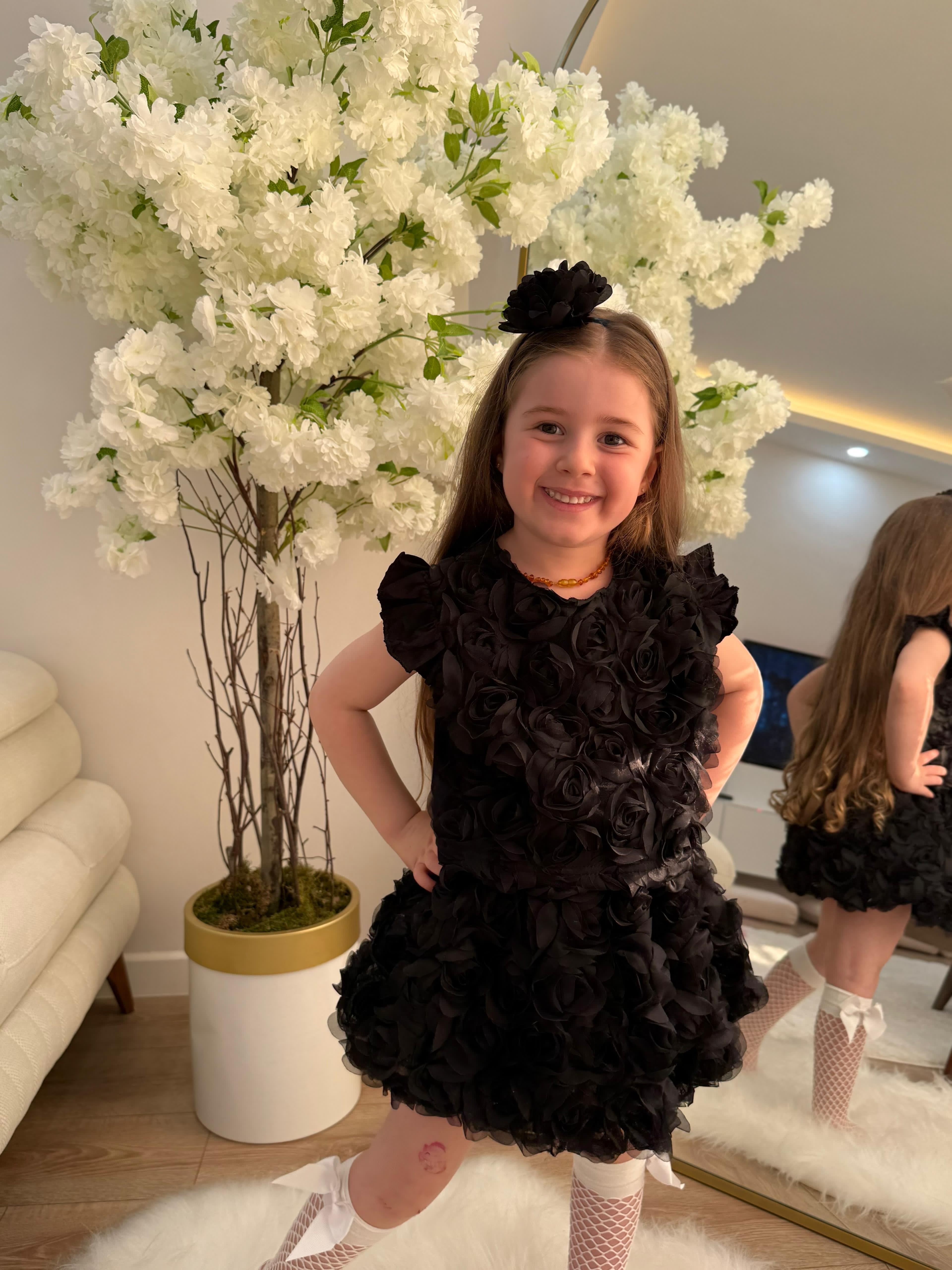 Siyah Gül Detaylı Etekli Takım