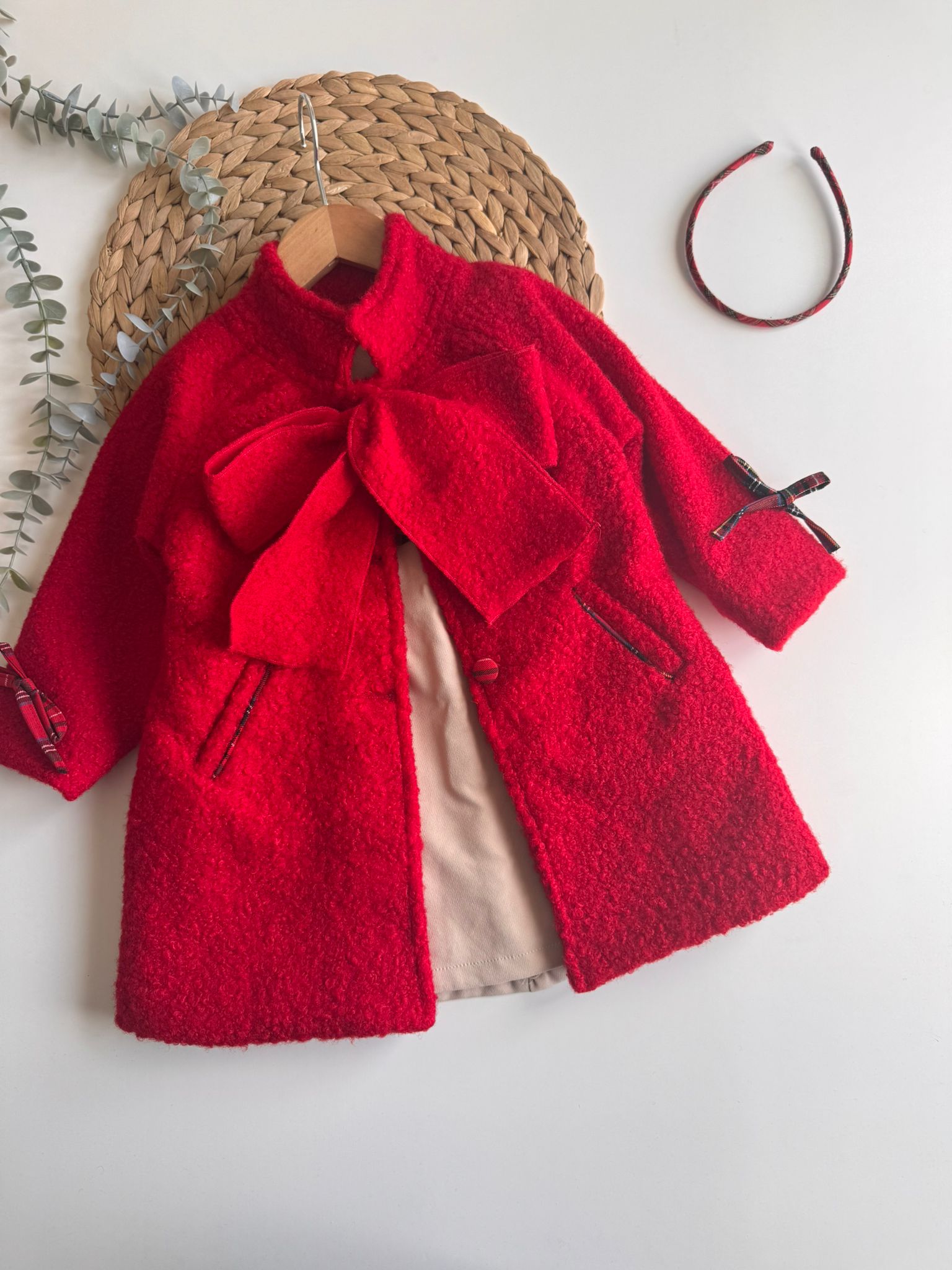 Fiyonk Detaylı Kabanlı Elbise 