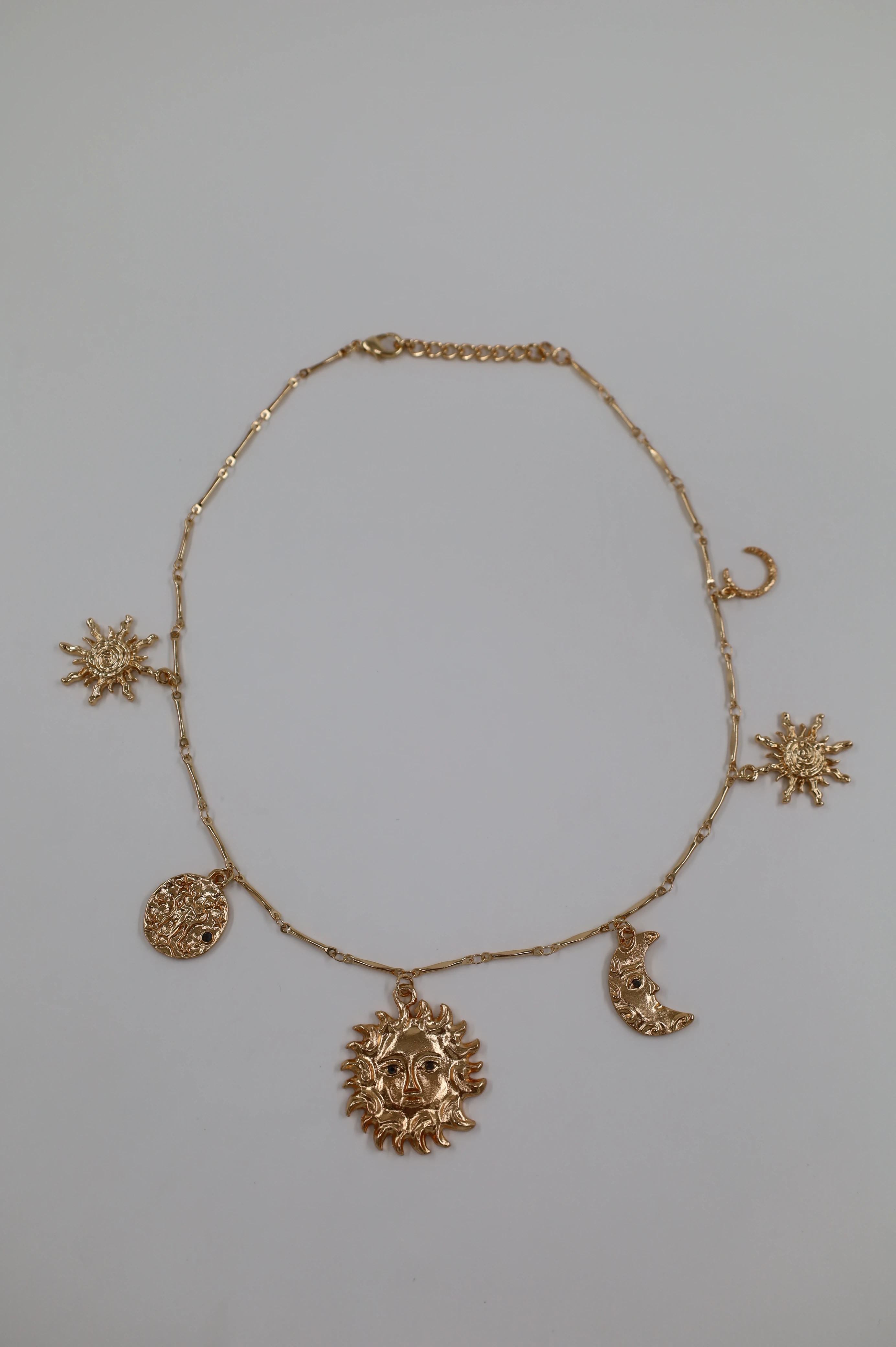 ÇELİK CHARMLI KOLYE