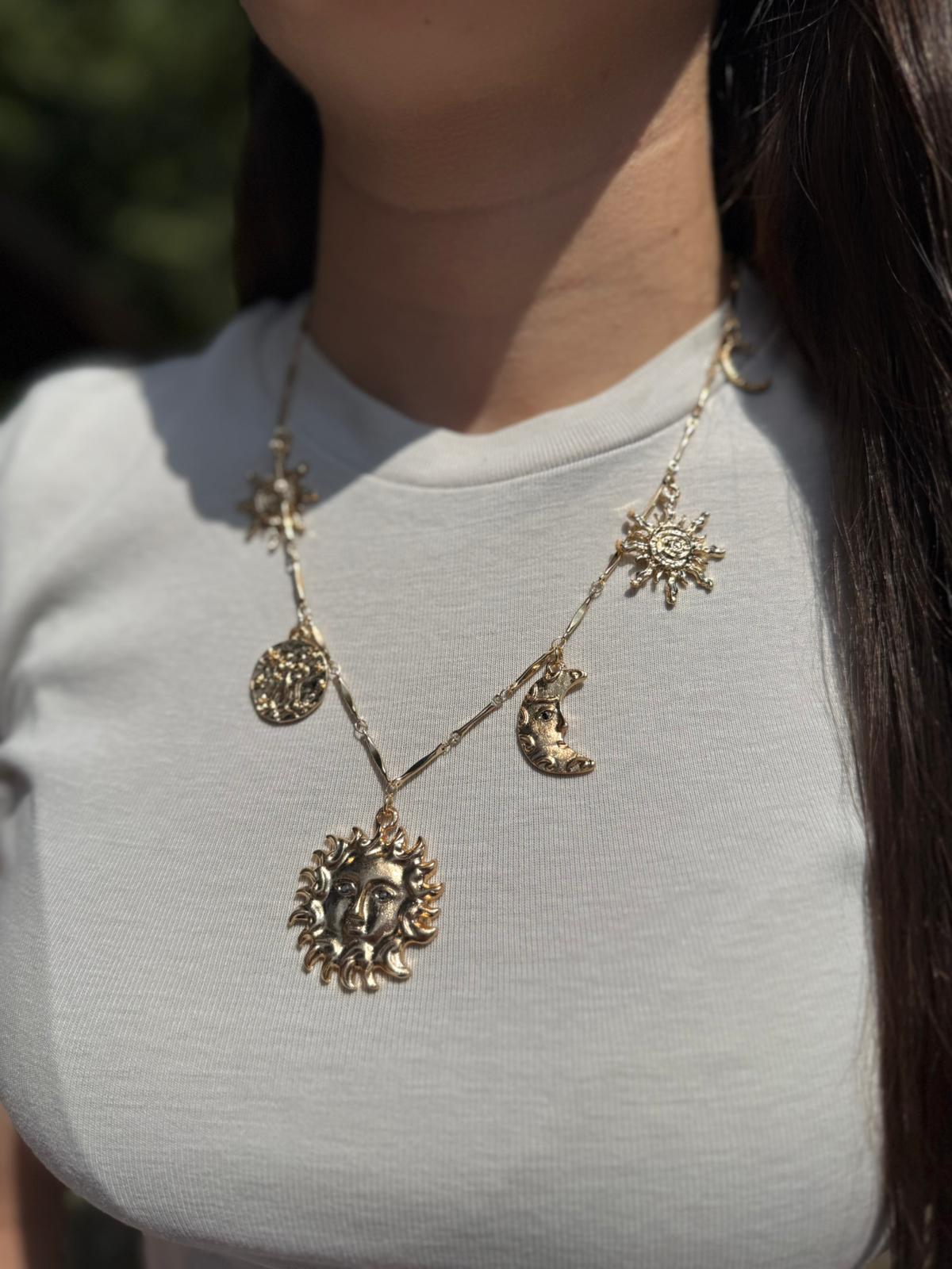 ÇELİK CHARMLI KOLYE