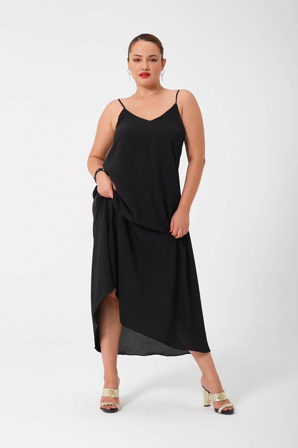 Aerobin Kumaş Ayarlanabilir Askılı Uzun Siyah Büyük Beden Elbise