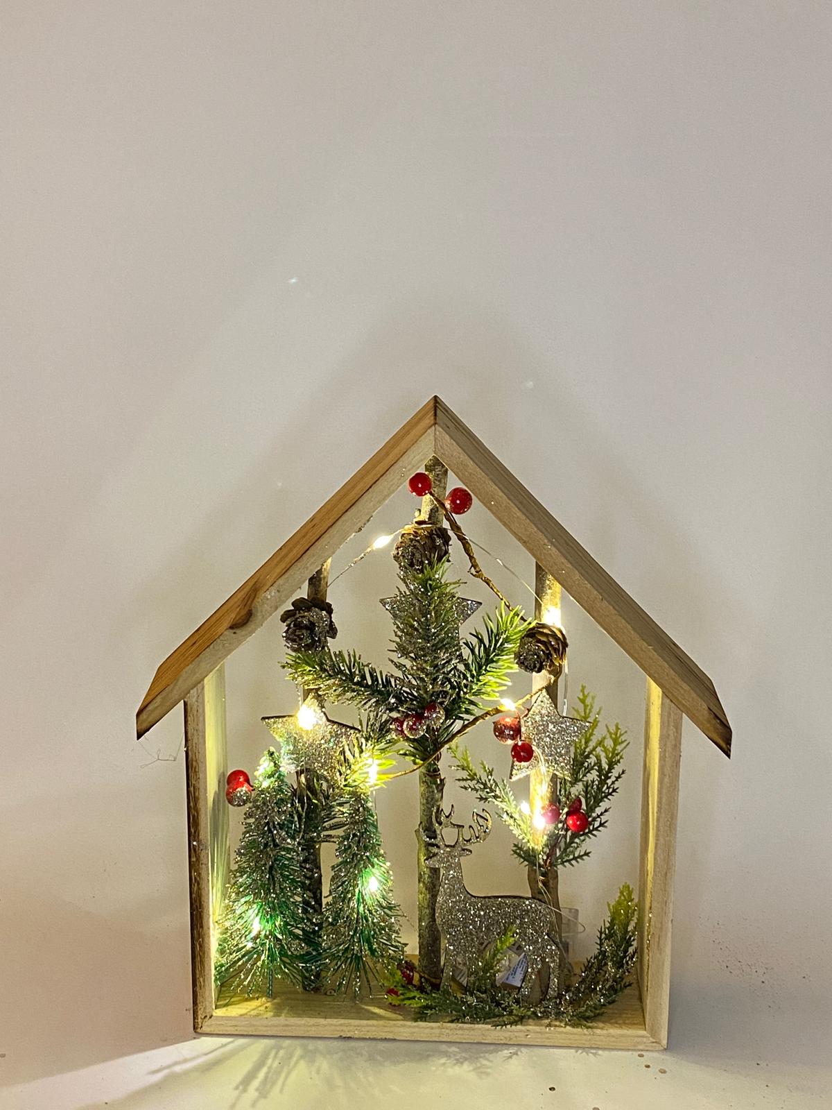 Led Işıklı Geyik ve Çam Ağacı Figürü