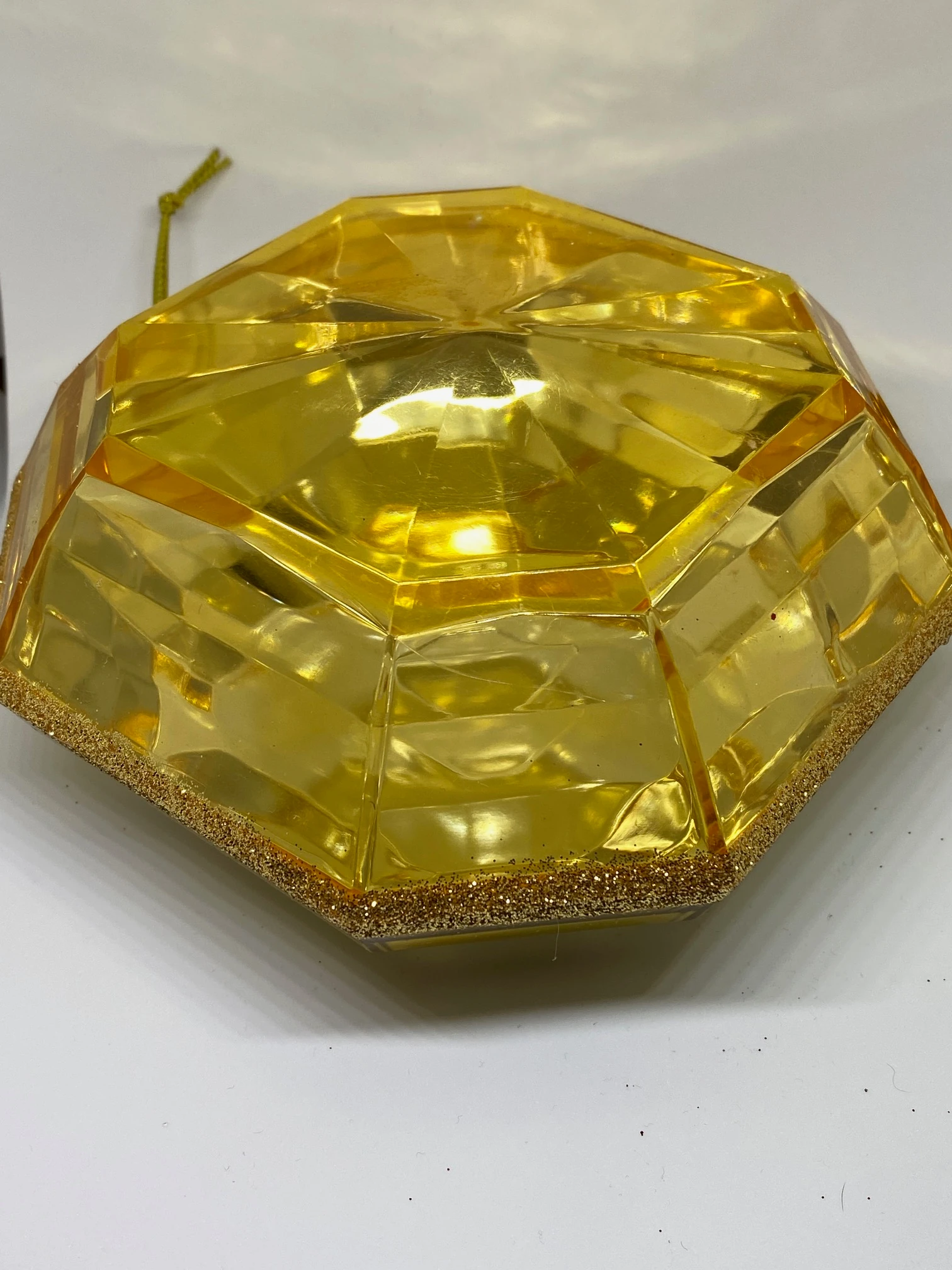 Altın Görünümlü Kare Elmas Kesim Yılbaşı Ağacı Süsü