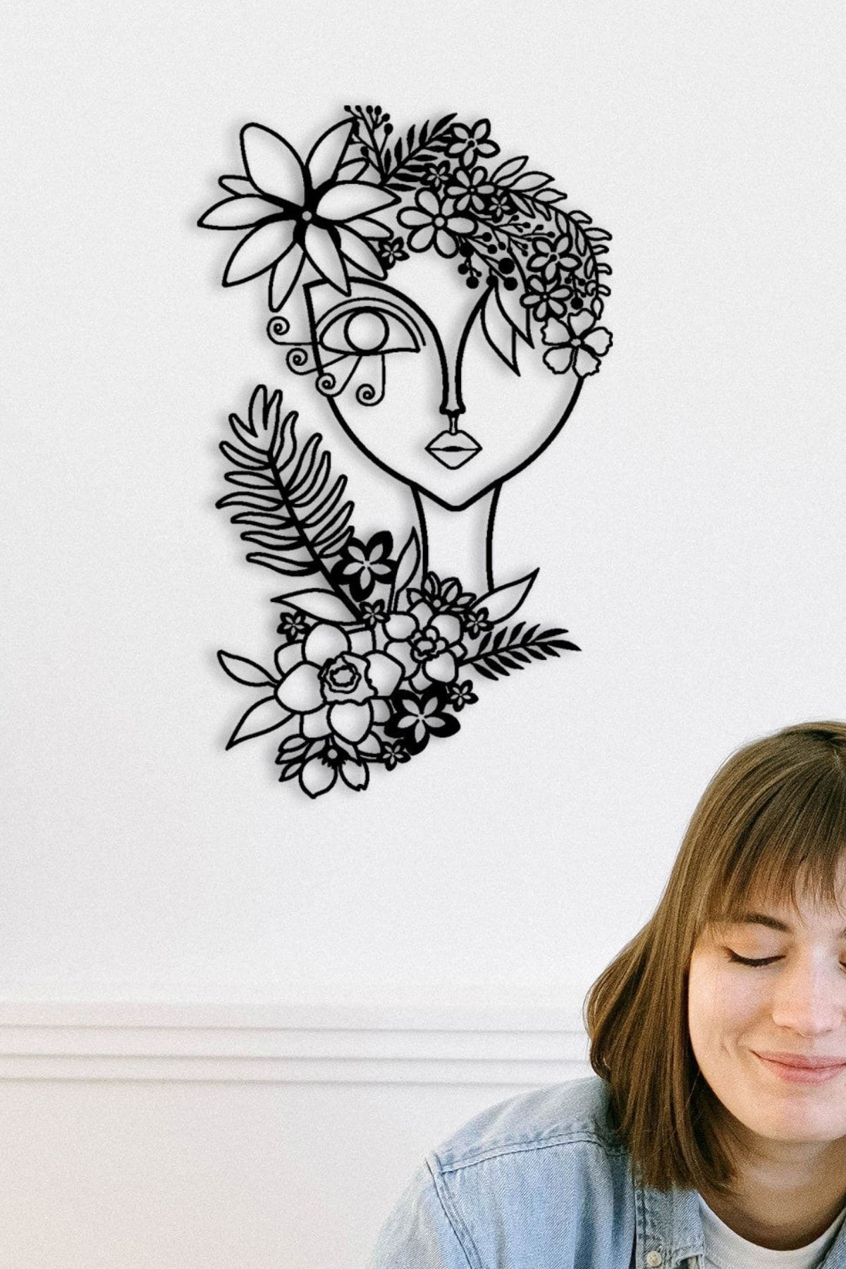 Floral Girl - Metal Duvar Dekoru