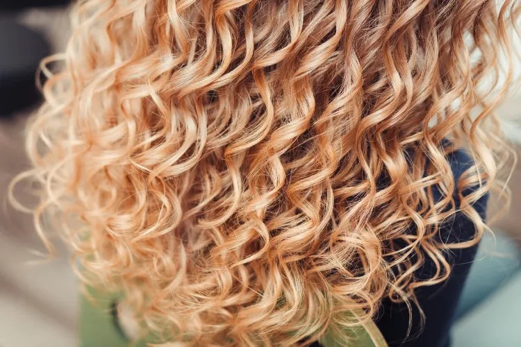 keratin, keratin bakım, keratin nedir, keratin ne işe yarar, keratin nasıl yapılır, en iyi keratin, perma saç, perma saç keratin, perma saça keratin bakımı nasıl yapılır, perma saça bakım, perma saça bakım uygulaması,