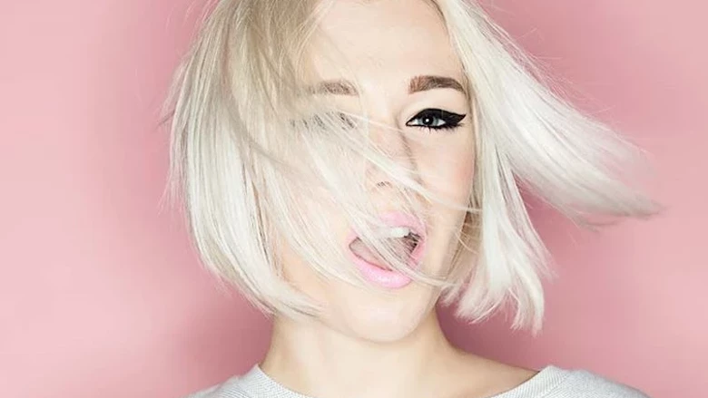 Keratin Bakımı Hakkında Her Şey, keratin, keratin bakım, platin saç, sarı saç, boyalı saç, boyalı saça keratin, boyalı saça keratin bakım, röfle, ombre, sombre, yanan saç, kopan saç, kırık saç, yanan saç görüntüsü, lastik gibi uzayan saç, onarıcı keratin, saf keratin, liquid keratin, gerçek keratin,