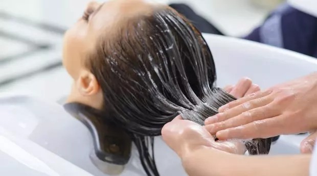 keratin, keratin bakım, yanmış saç, yanan saç, yanan saça maske, saç maskesi yanmış saça maske, maske nedir, saç maskesi ne işe yarar, yanan saç maskesi nasıl kullanılır, yanan saç nedir, yanan saça bakım, yanmış saça bakım, yıpranan saç, yıpranmış saça bakım, evde yanan saça bakım, yıpranmış saça bakım, yanan saç bakımı, yanan saç düzelir mi, oryalden yanmış saç, fönden yanmış saç, ısıdan yanmış saç, düzleştiriciden yanmış saç, ombreden yanmış saç, yanan saç görüntüsü, yıpranmış saça ne yapılır, yanan saça mucize, en iyi yanan saça bakım, yanan saça tedavi, yanan saça ne yapılmalı, saf keratin, doğal keratin, gerçek keratin, yanan saç kurtarma, saç onarıcı ürünler,