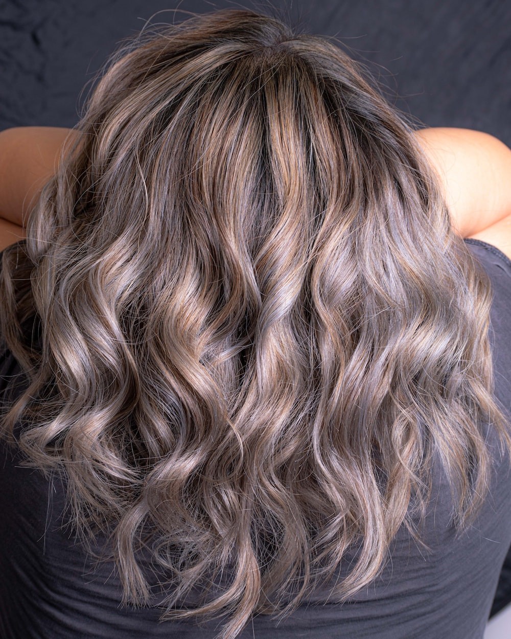 Keratin bakımı, saç onarımı, keratin maskesi, yıpranmış saç, saç nem dengesi, parlak saç, güçlü saç telleri, keratin proteini, saç kopması, saç dökülmesi, elektriklenme önleyici, saç kabarması, ısıdan yıpranmış saç, kimyasal işlem görmüş saç, boyalı saç bakımı, röfleli saç onarımı, sülfatsız şampuan, saç durulama tekniği, düzenli keratin kullanımı, saç yapılandırma, hacimli saç, kuruluk giderici, pürüzsüz saç, saç koruma yöntemi, sağlıklı saç yapısı, ışıltılı saçlar, saç canlandırma, besleyici keratin maskesi, doğal saç bakımı, yoğun nem desteği, saç teli güçlendirme, haftalık saç bakımı, saçın doğal yapısını koruma.