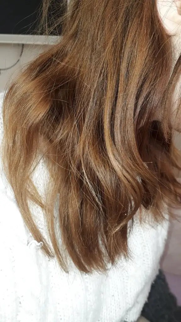 keratin, keratin bakım, yanmış saç, yanan saç, yanan saç nedir, yanan saça bakım, yanmış saça bakım, yıpranan saç, yıpranmış saça bakım, evde yanan saça bakım, yıpranmış saça bakım, yanan saç bakımı, yanan saç düzelir mi, oryalden yanmış saç, fönden yanmış saç, ısıdan yanmış saç, düzleştiriciden yanmış saç, ombreden yanmış saç, yanan saç görüntüsü, yıpranmış saça ne yapılır, yanan saça mucize, en iyi yanan saça bakım, yanan saça tedavi, yanan saça ne yapılmalı,