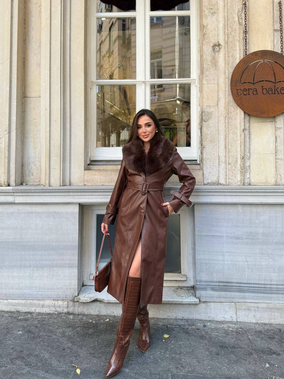 Kahverengi Kürklü Deri Kaban 