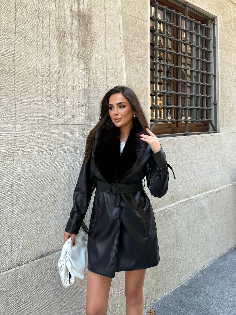 Siyah Kürklü Kısa Deri Kaban 