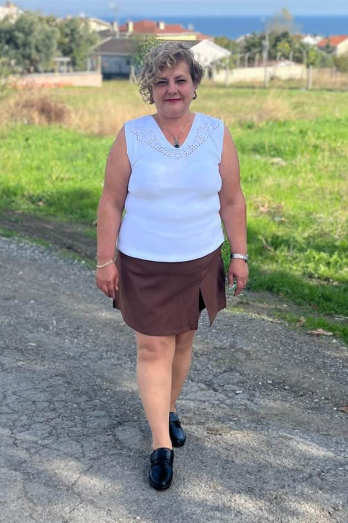 Büyük Beden Kahve Yırtmaç Detaylı Şort Etek 