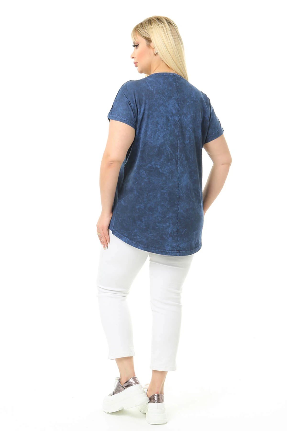 Büyük Beden Lacivert Omuzları Dantel Detaylı Bluz