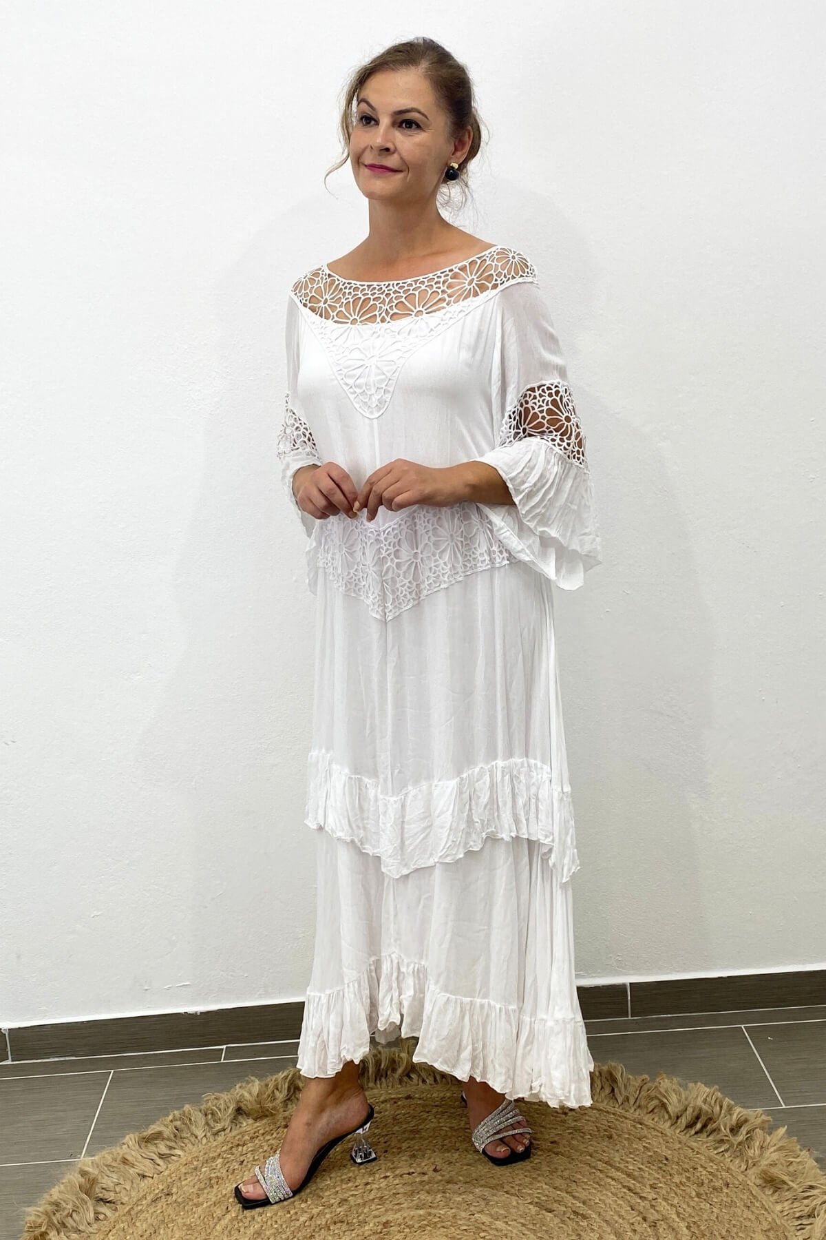 Kadın İtalyan Vual Pamuk Güpür Detaylı Beyaz Elbise 