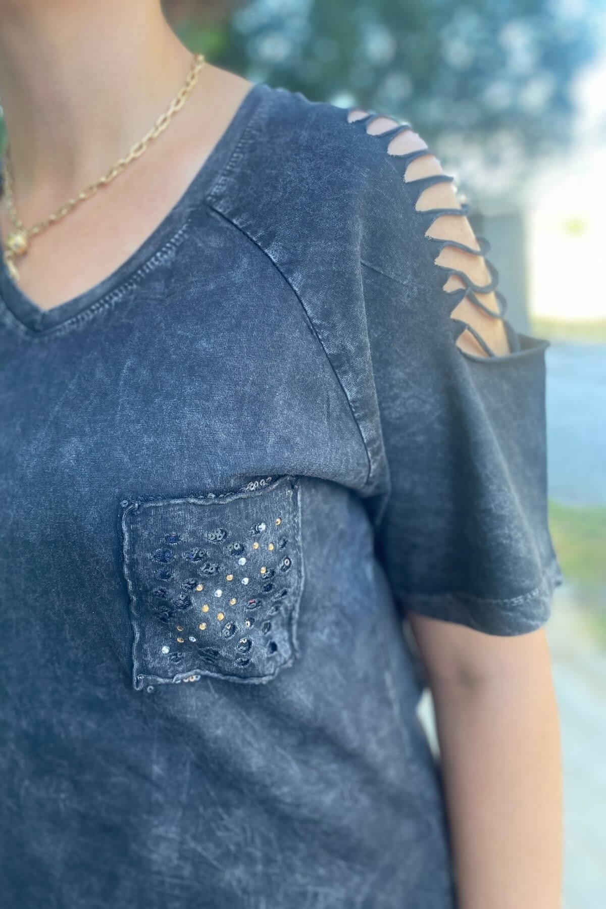 Büyük Beden Siyah Omuz Dekolte Pamuklu Tshirt