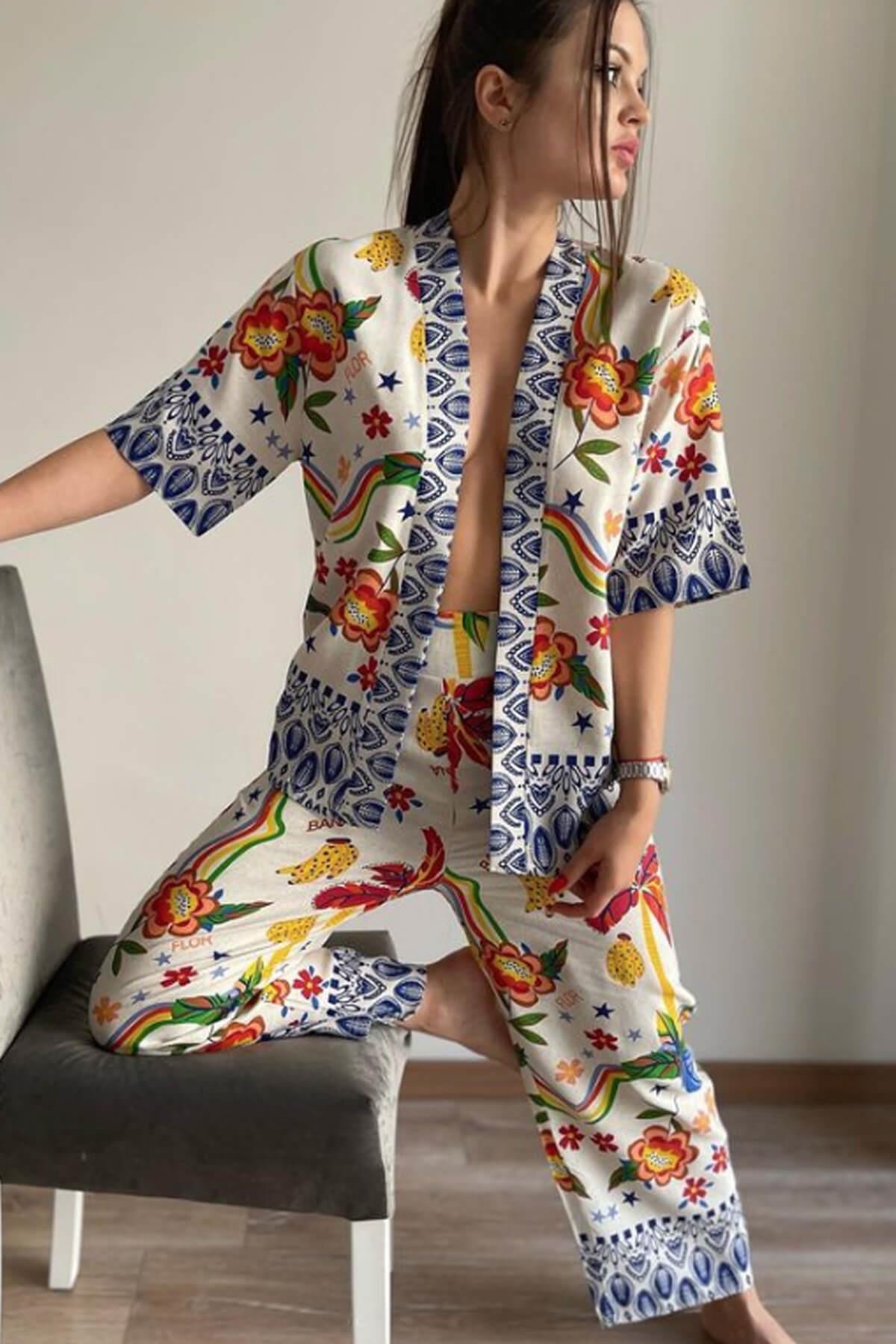 Kadın Renkli Çicekli Keten Kimono Takım