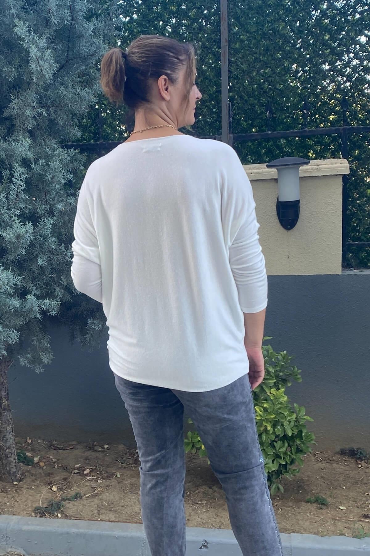 Kadın İtalyan Yıldız İşlmeli Beyaz  Bluz