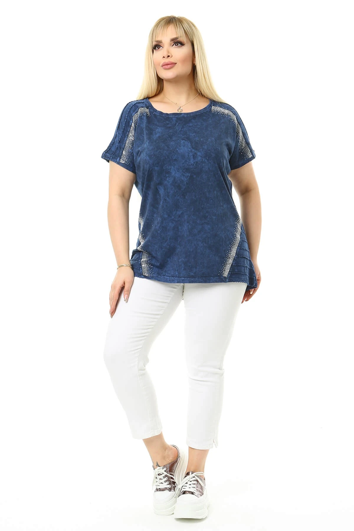 Büyük Beden Lacivert Yuvarlak Yaka Bluz