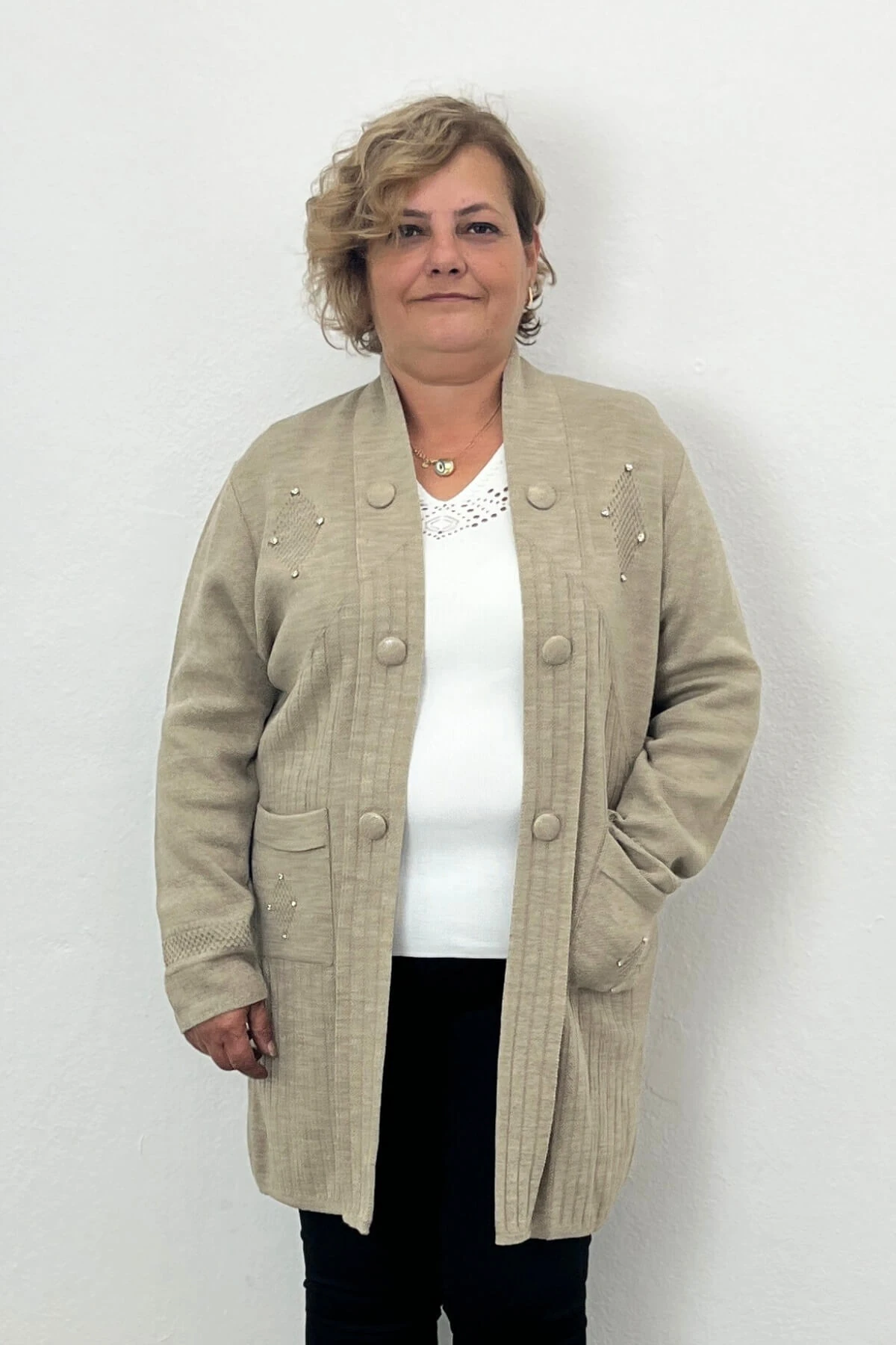 Kadın Bej Düğme Detaylı Hırka 