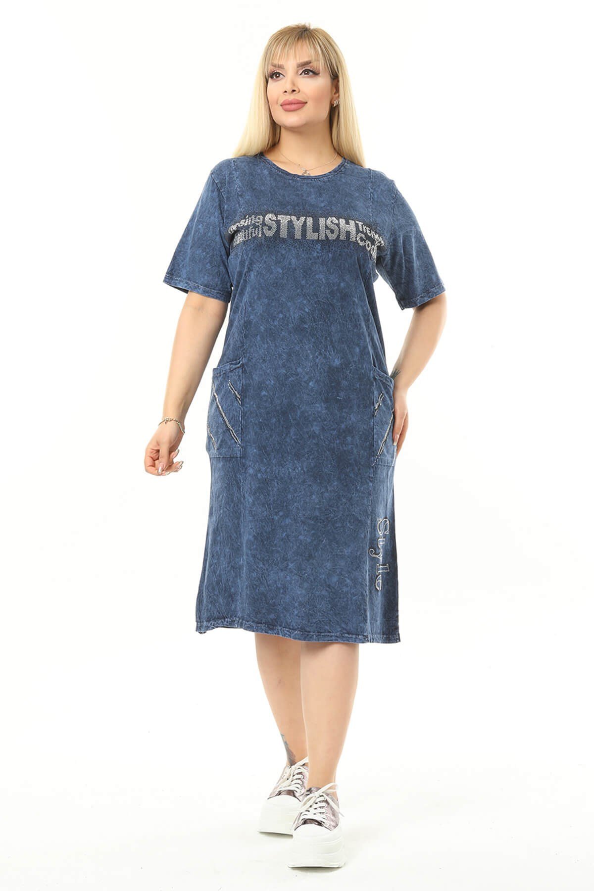 Büyük Beden Lacivert Küçük Taşlarla Süslenmiş Pamuklu Elbise