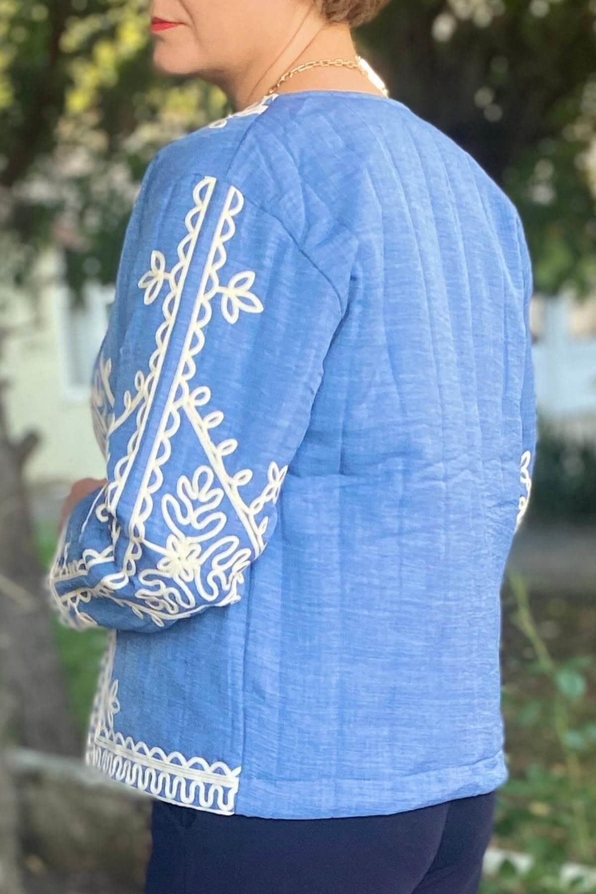 Kadın Mavi Bordur Nakışlı Astarlı Ceket