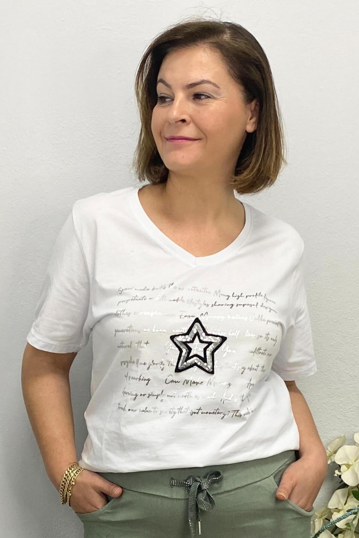 Kadın Beyaz Yıldız Varak Basklı T-shirt