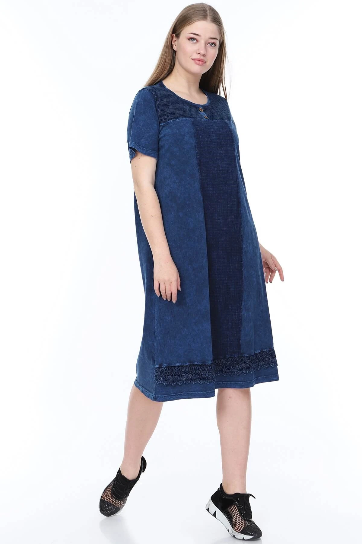 Büyük Beden İtalyan Yıkama Eteği Güpür Detaylı Kısa Kolu Lacivert  Elbise